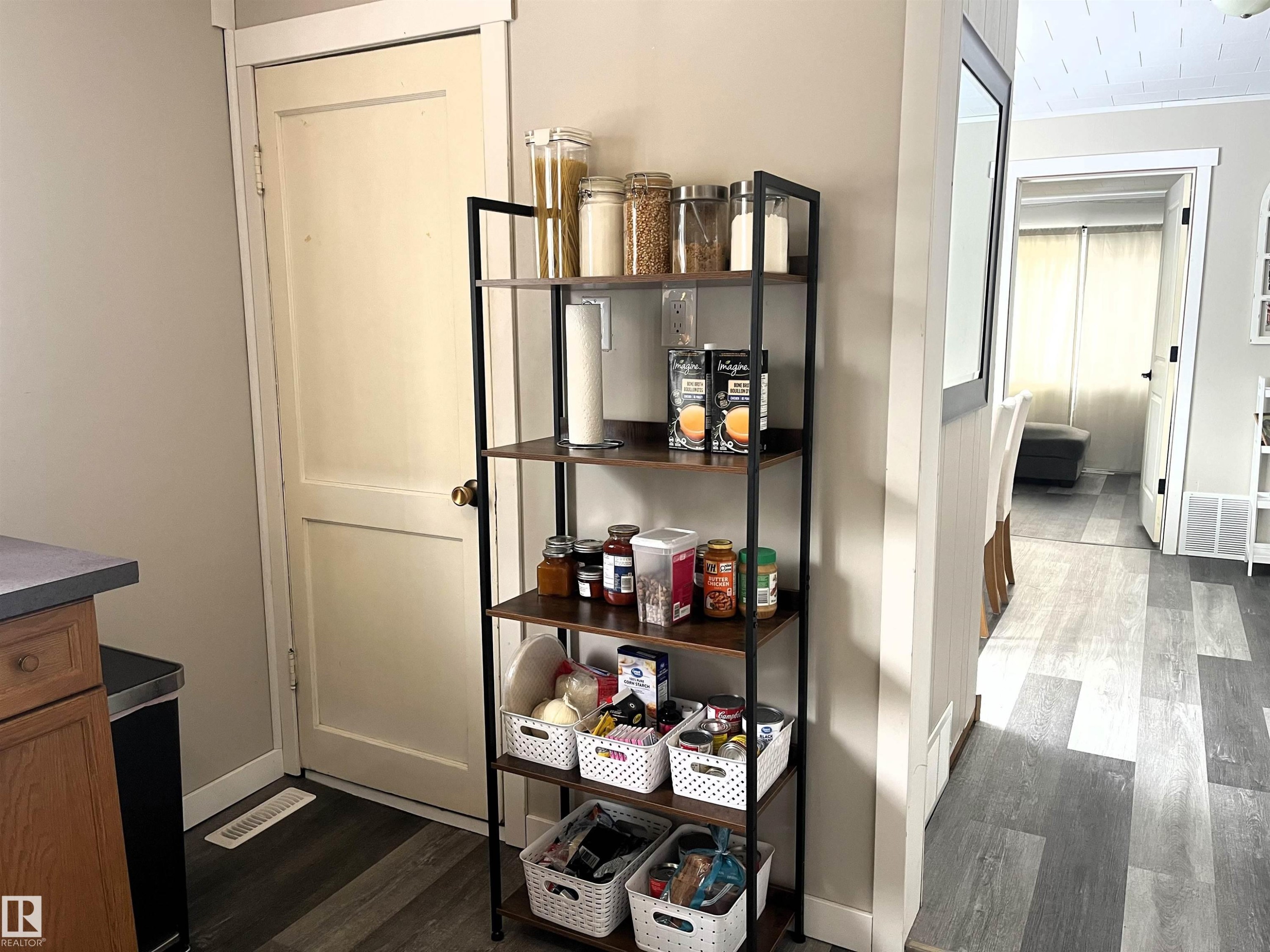 View of pantry - 4811 48 Ave, Evansburg, AB - Indoor Photo Showing Other Room