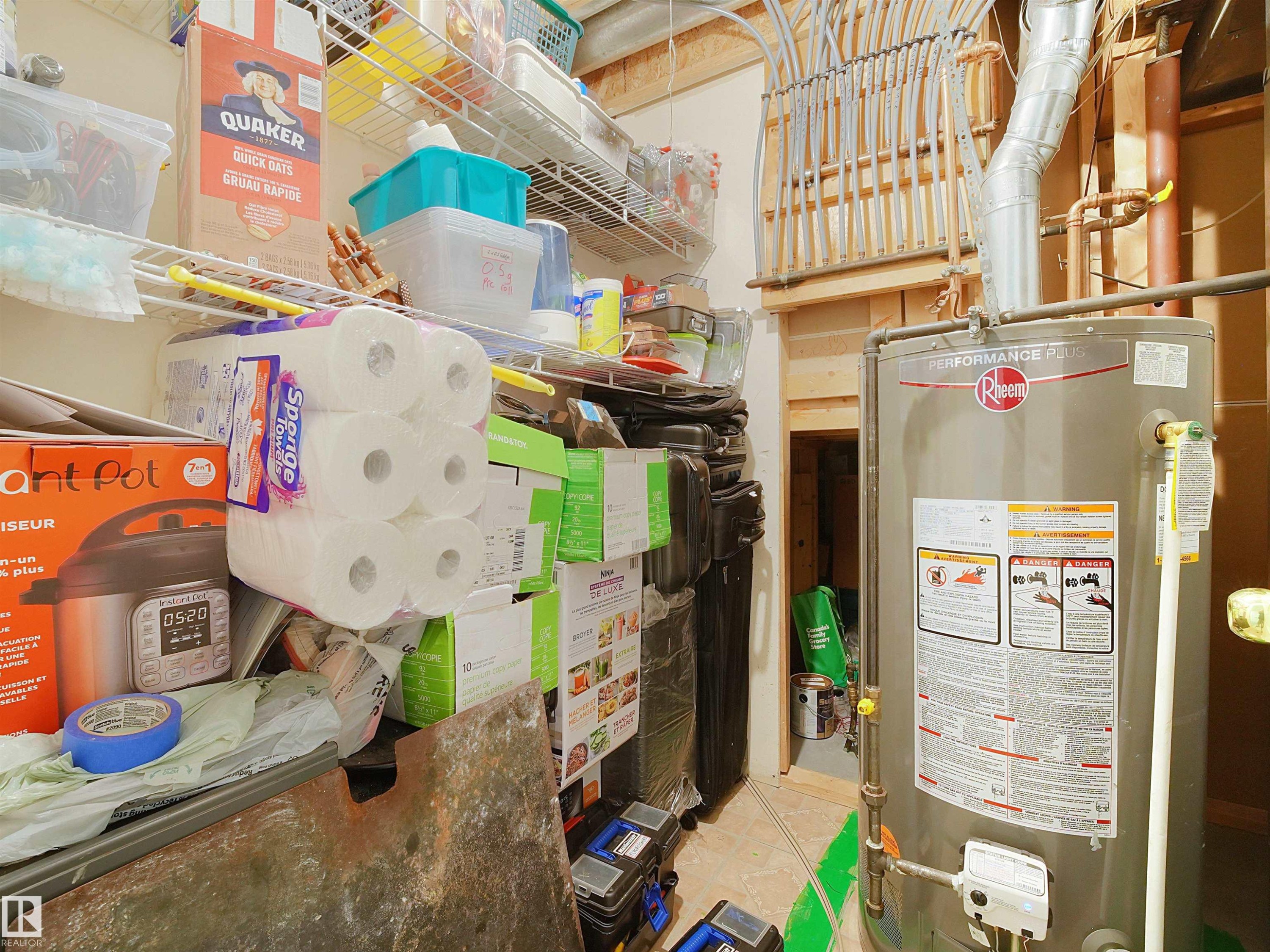 1238 Joyce Crescent, Edmonton, AB - Indoor Photo Showing Basement