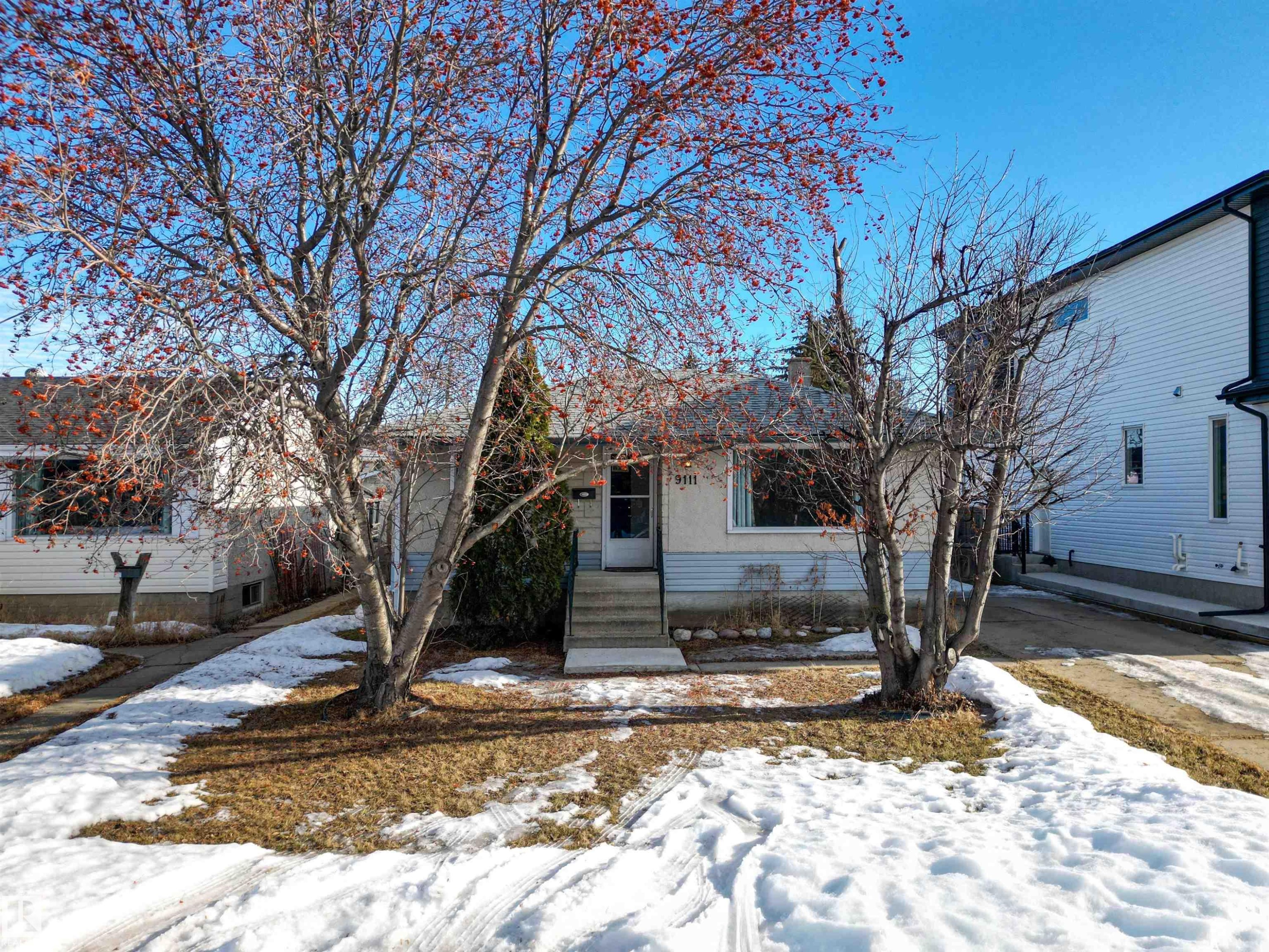 9111 151 Street, Edmonton, AB - Outdoor