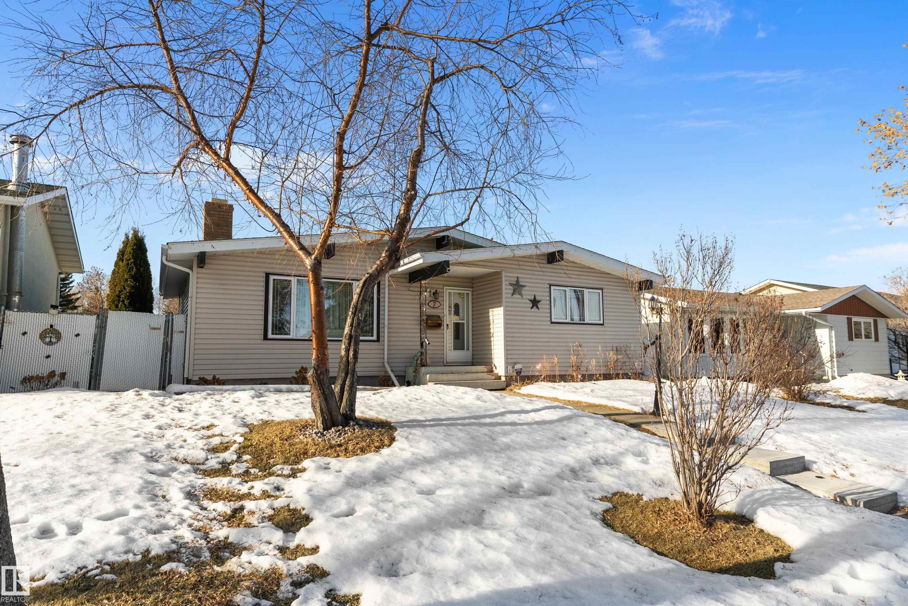 7 Mohawk Crescent, Leduc, AB - Outdoor With Facade