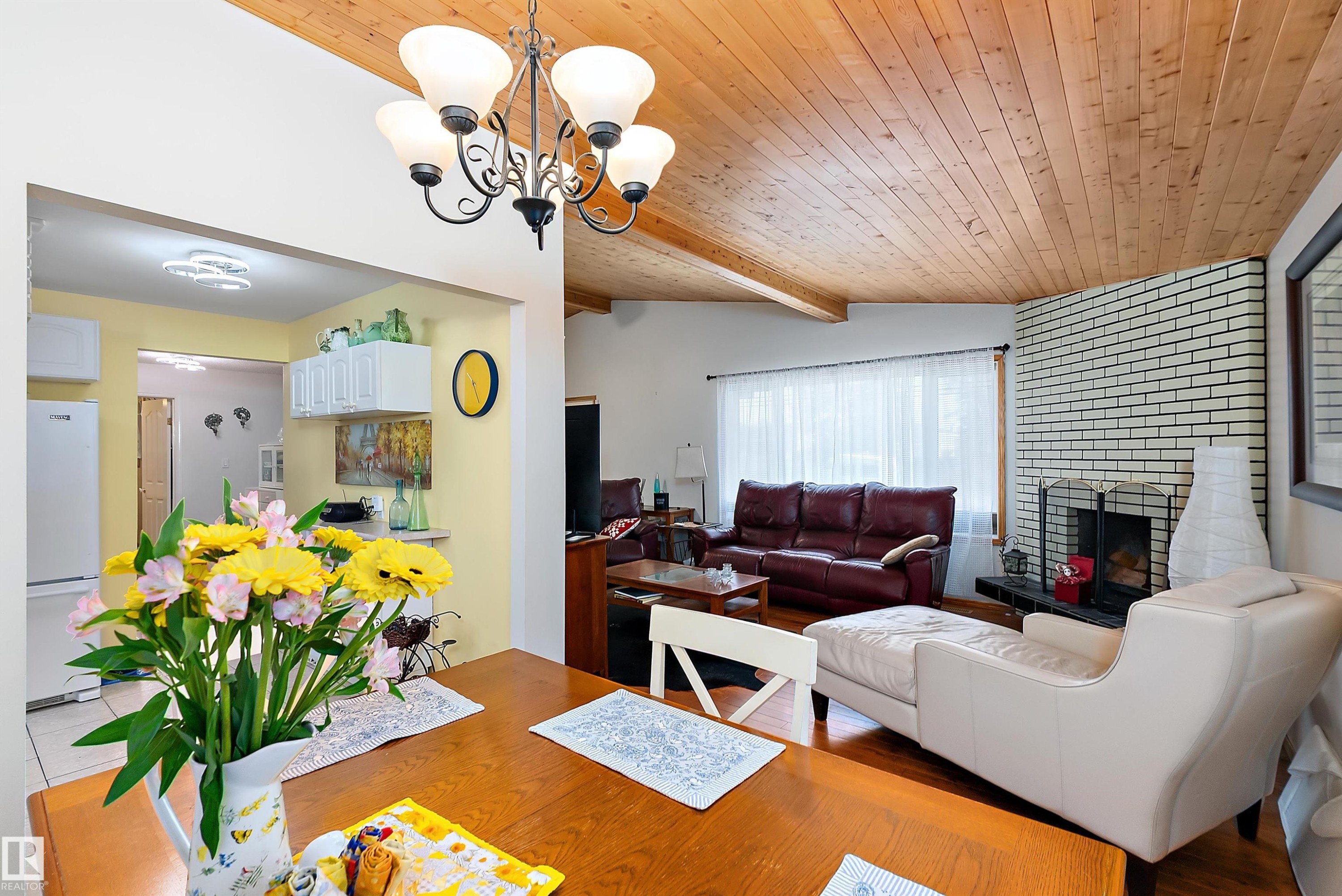 7 Mohawk Crescent, Leduc, AB - Indoor Photo Showing Living Room With Fireplace