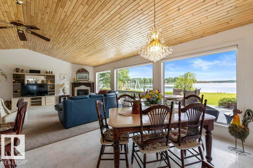 3013A Twp Rd 574, Rural Barrhead County, AB - Indoor Photo Showing Dining Room