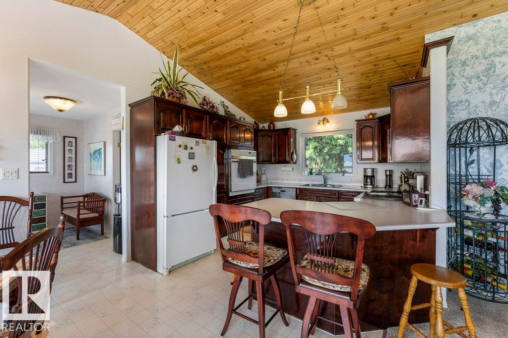 3013A Twp Rd 574, Rural Barrhead County, AB - Indoor