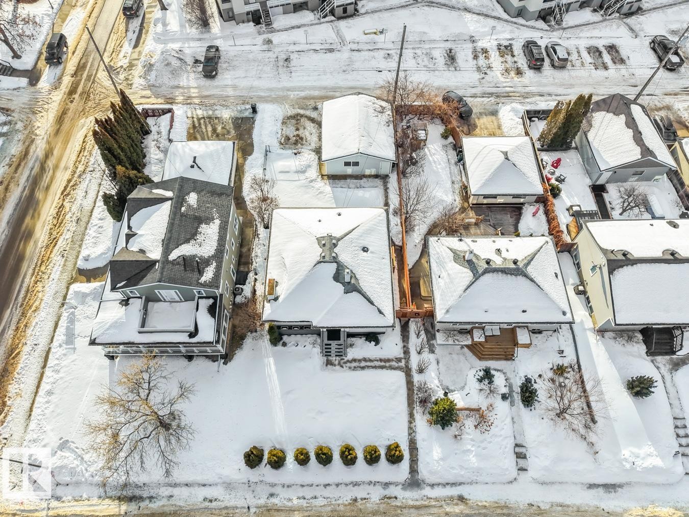 Edmonton, AB - Outdoor With View