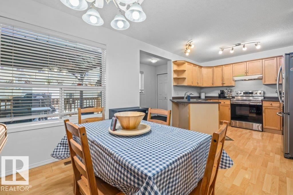 69 Erie Street, Devon, AB - Indoor Photo Showing Other Room