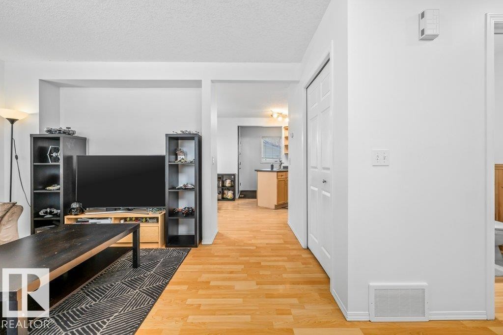 69 Erie Street, Devon, AB - Indoor Photo Showing Other Room