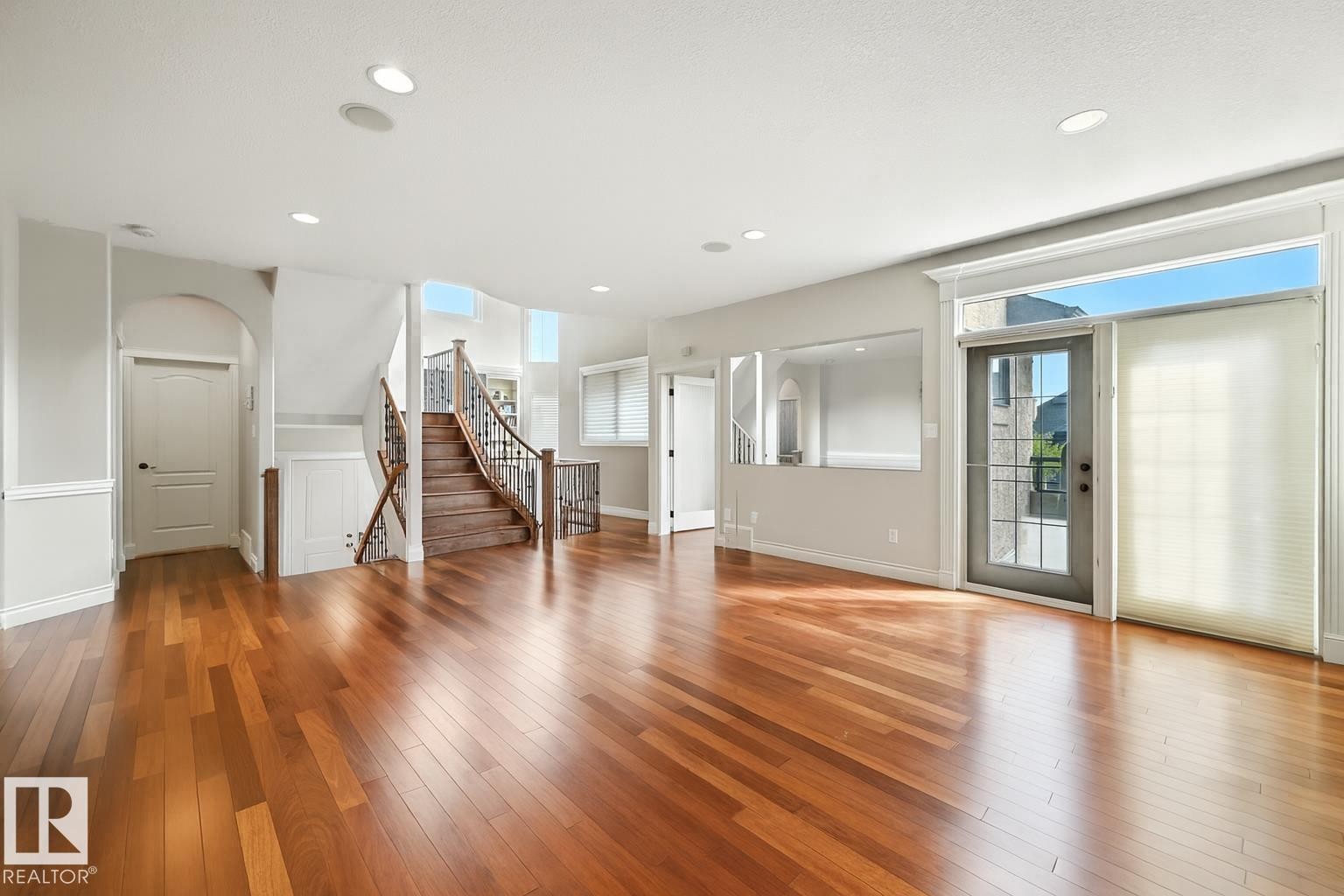 2426 Martell Crescent, Edmonton, AB - Indoor