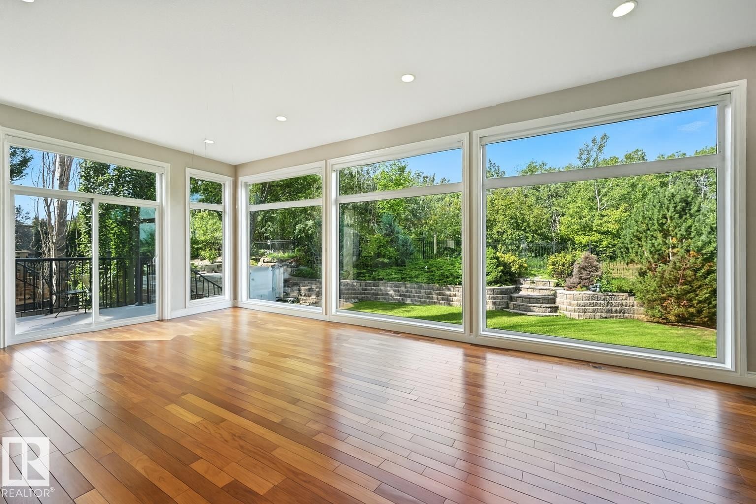 2426 Martell Crescent, Edmonton, AB - Indoor