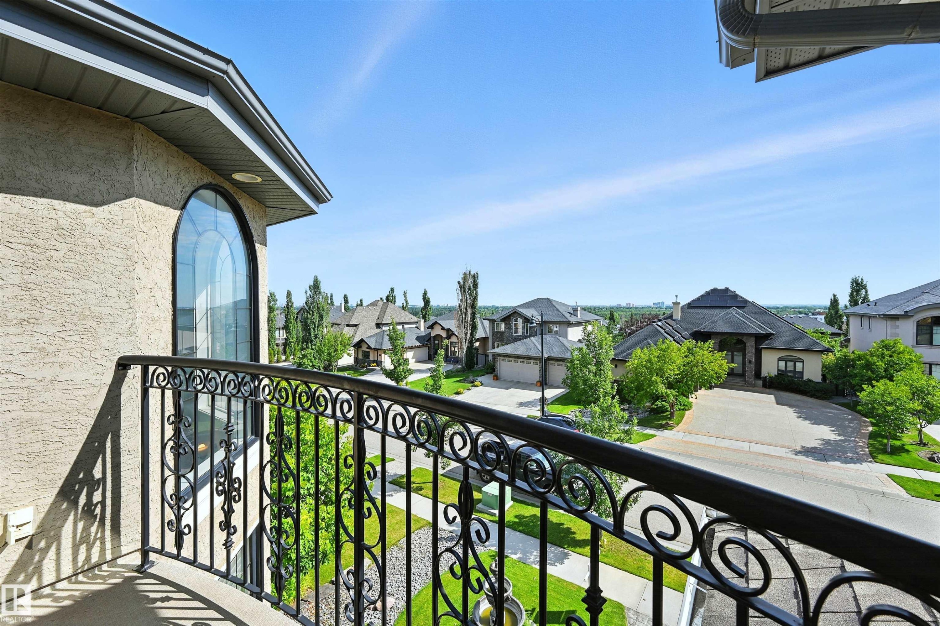 2426 Martell Crescent, Edmonton, AB - Outdoor