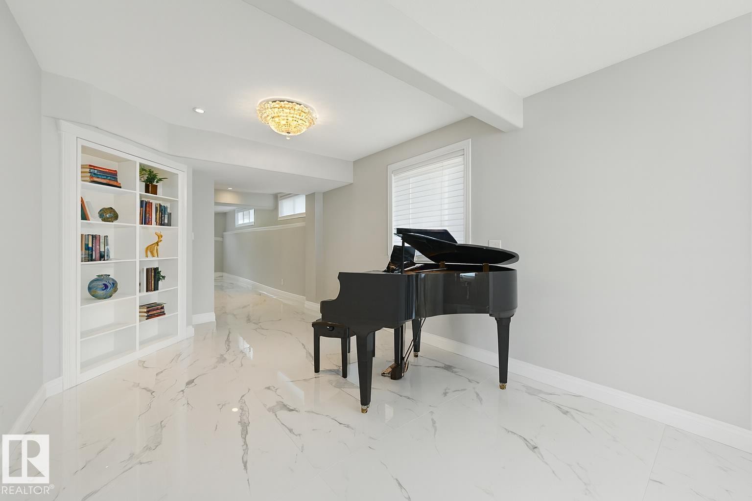 2426 Martell Crescent, Edmonton, AB - Indoor Photo Showing Other Room