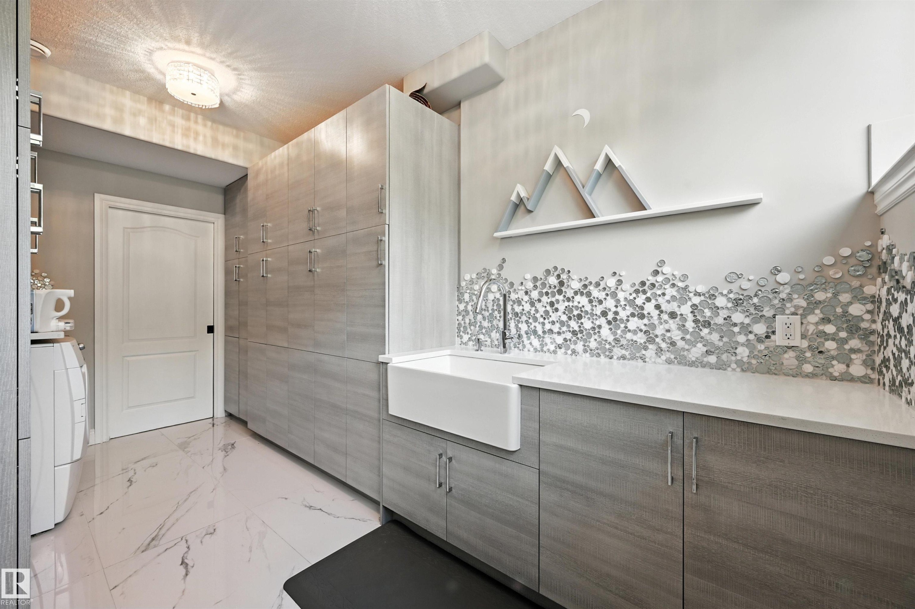 2426 Martell Crescent, Edmonton, AB - Indoor Photo Showing Other Room