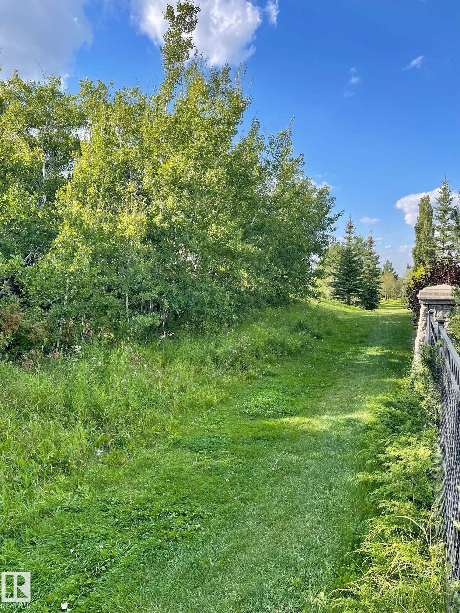 2426 Martell Crescent, Edmonton, AB - Outdoor