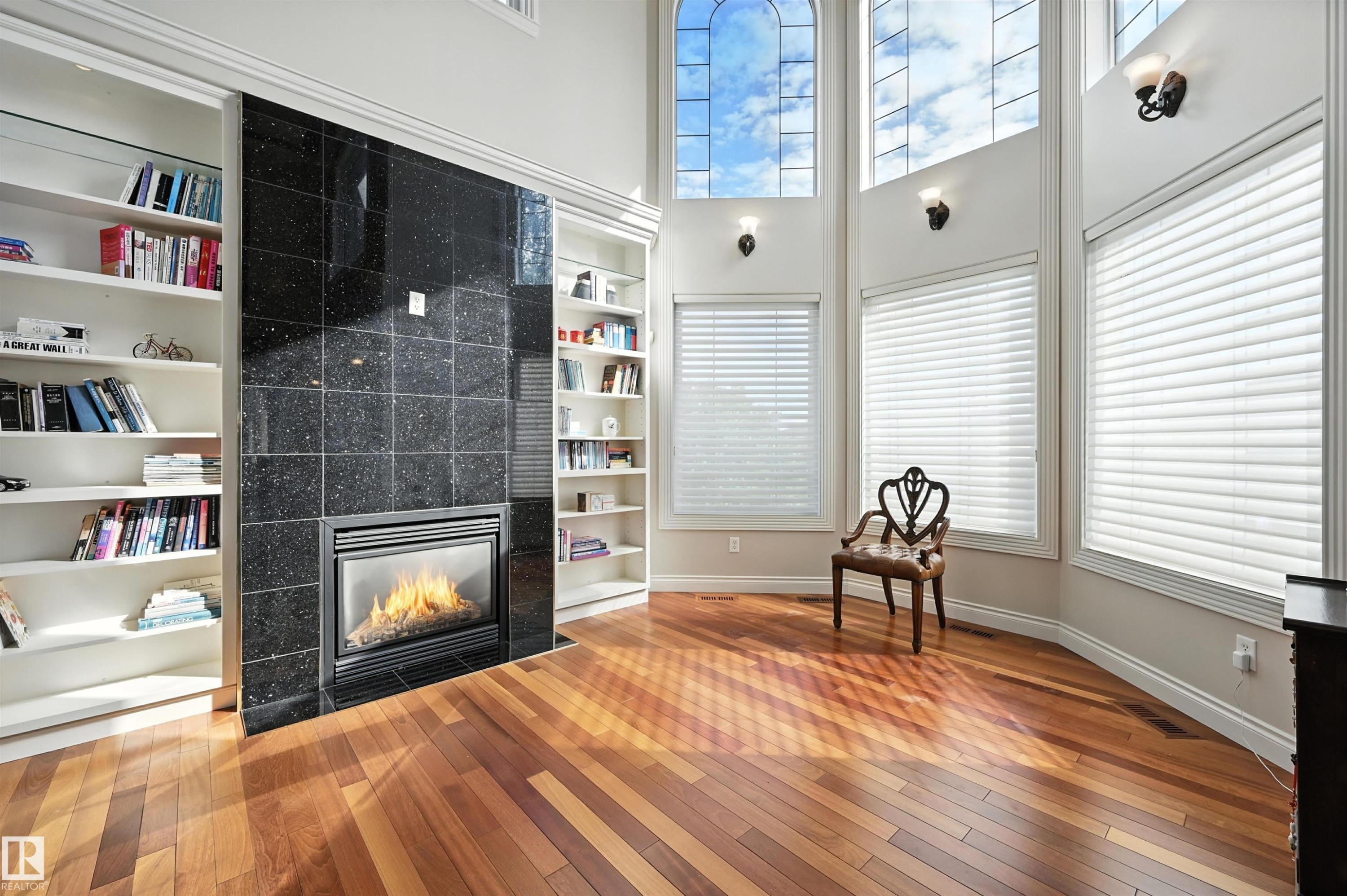 2426 Martell Crescent, Edmonton, AB - Indoor With Fireplace