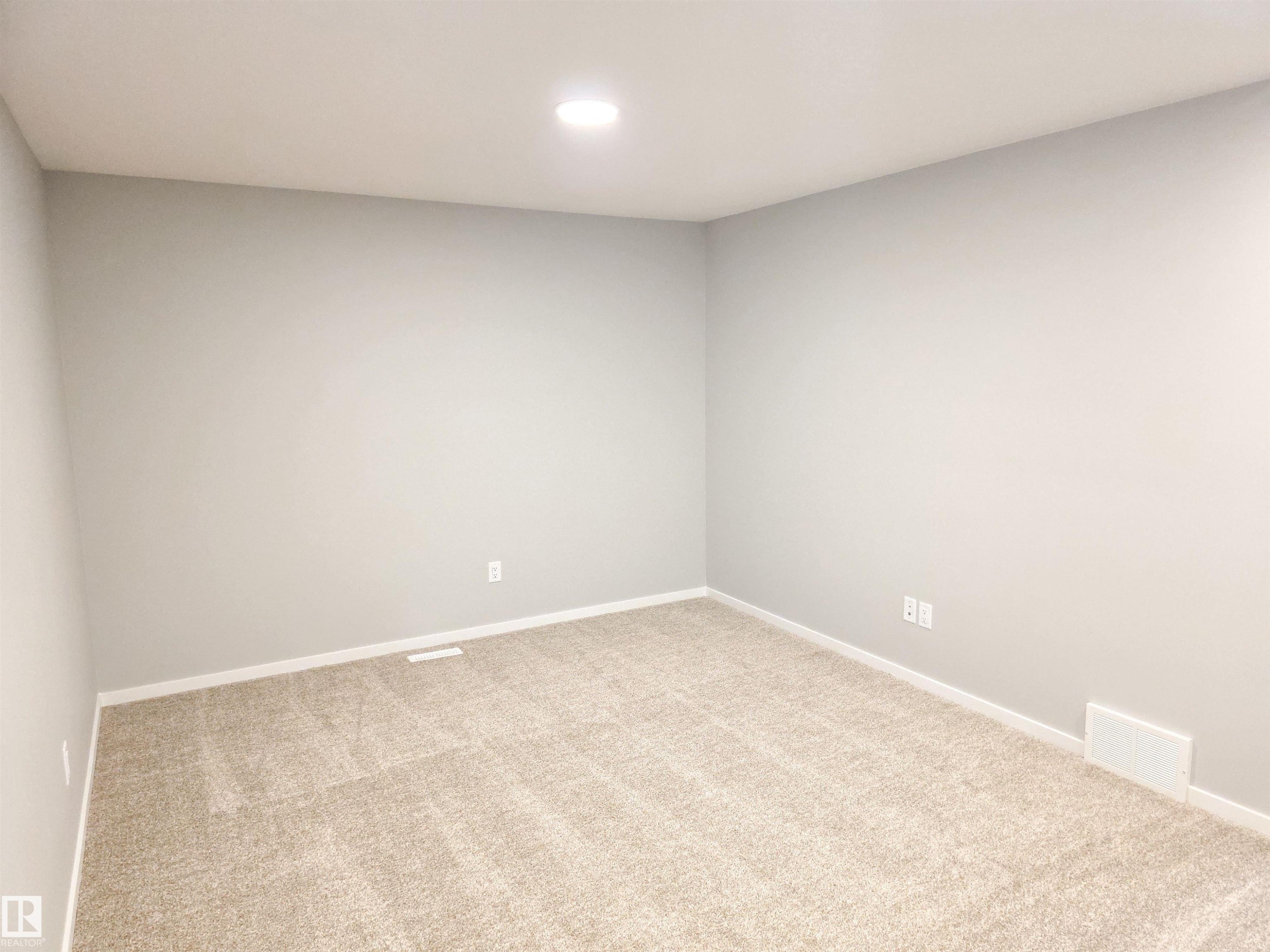 111 Brickyard Drive, Stony Plain, AB - Indoor Photo Showing Other Room