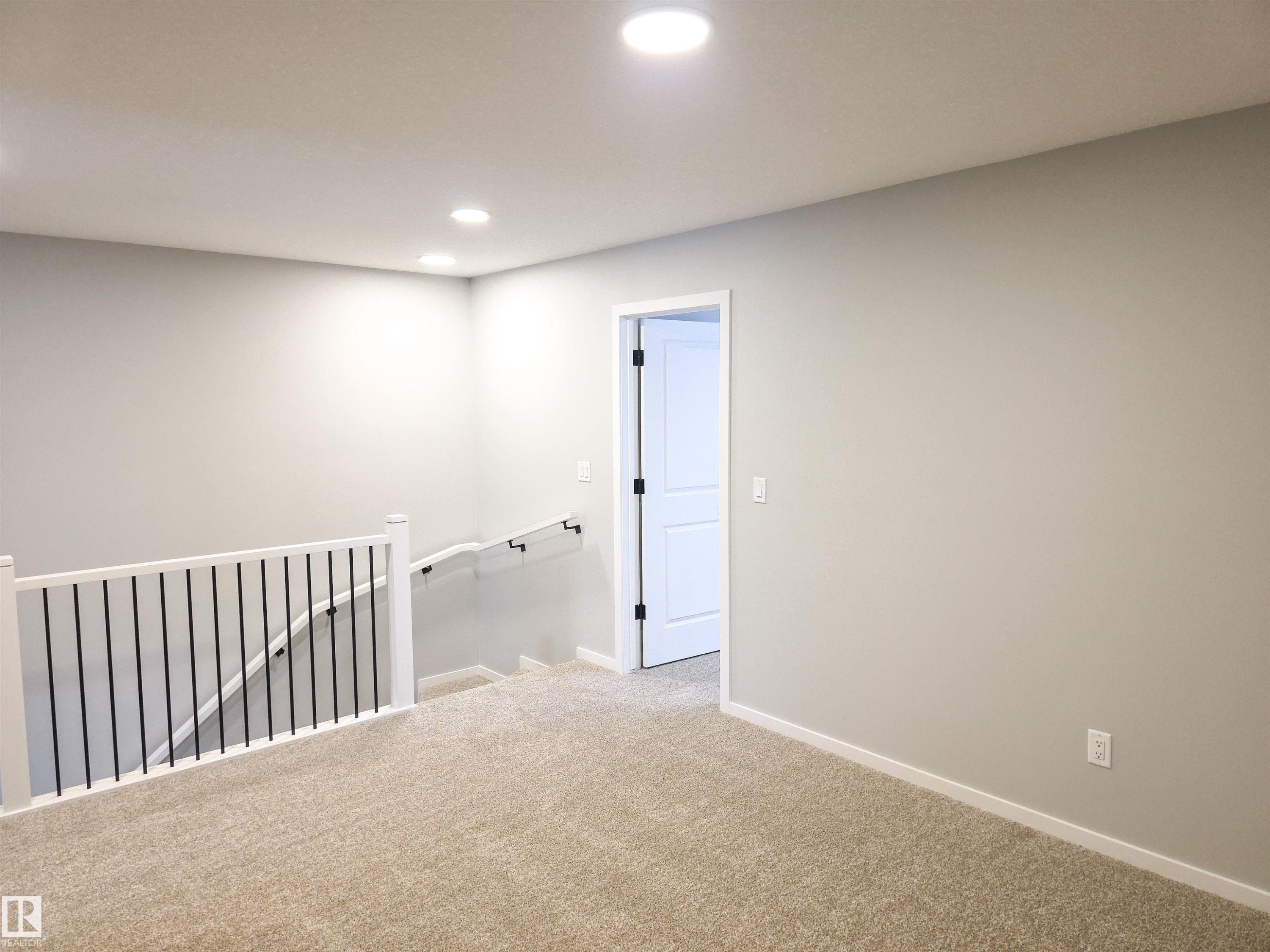 111 Brickyard Drive, Stony Plain, AB - Indoor Photo Showing Other Room