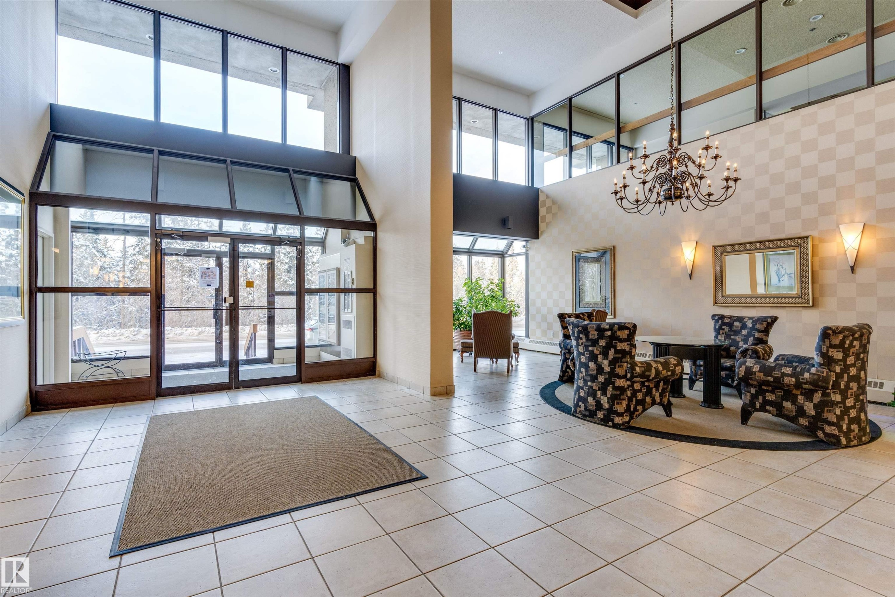 203 9929 Saskatchewan Drive, Edmonton, AB - Indoor Photo Showing Other Room