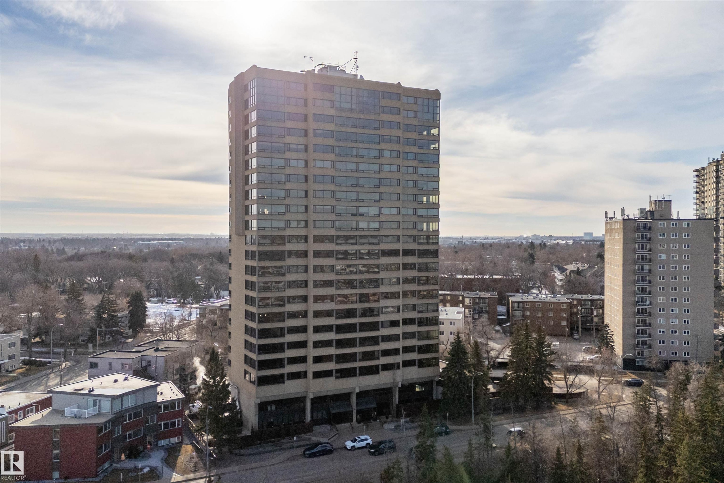 203 9929 Saskatchewan Drive, Edmonton, AB - Outdoor