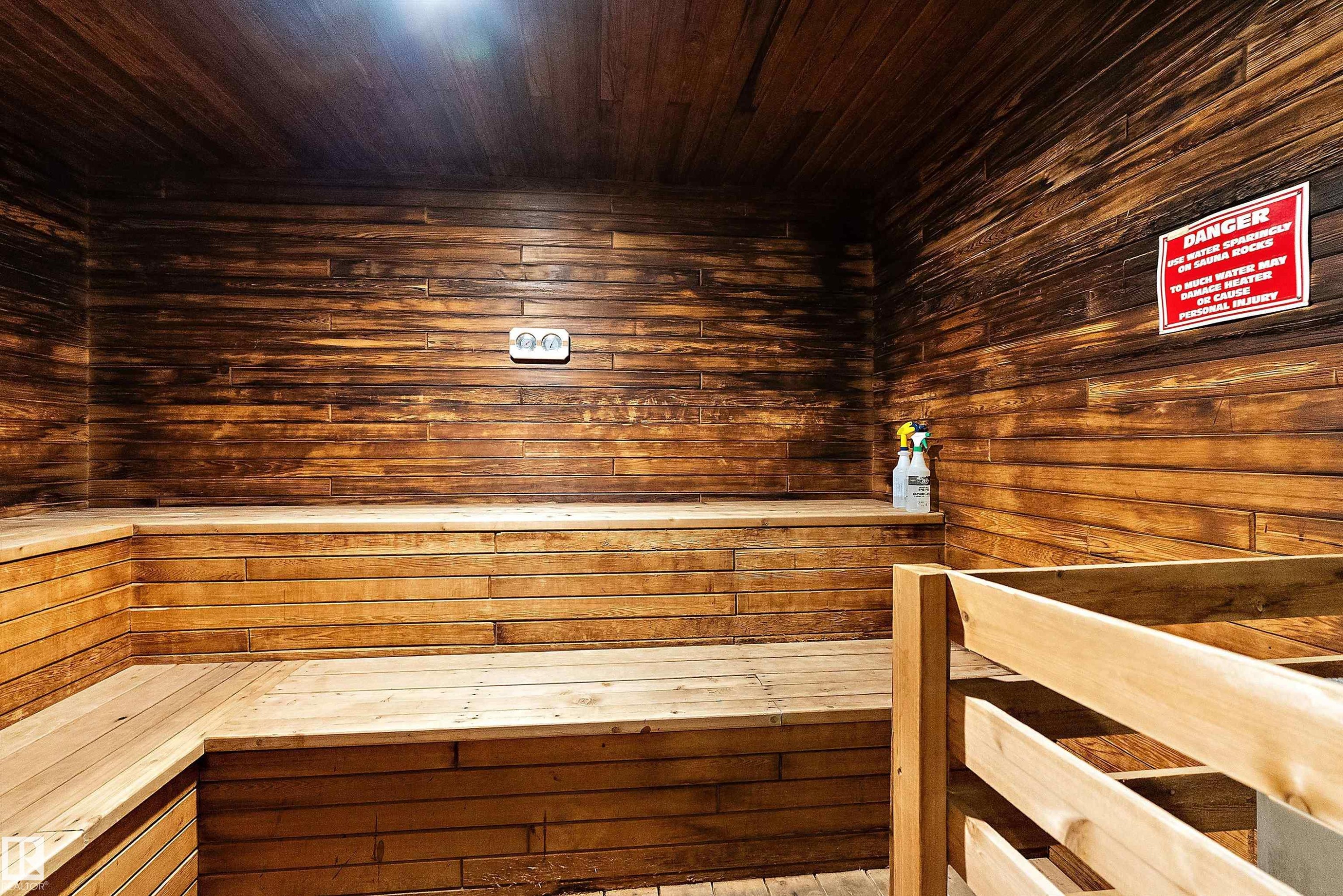 203 9929 Saskatchewan Drive, Edmonton, AB - Indoor Photo Showing Other Room