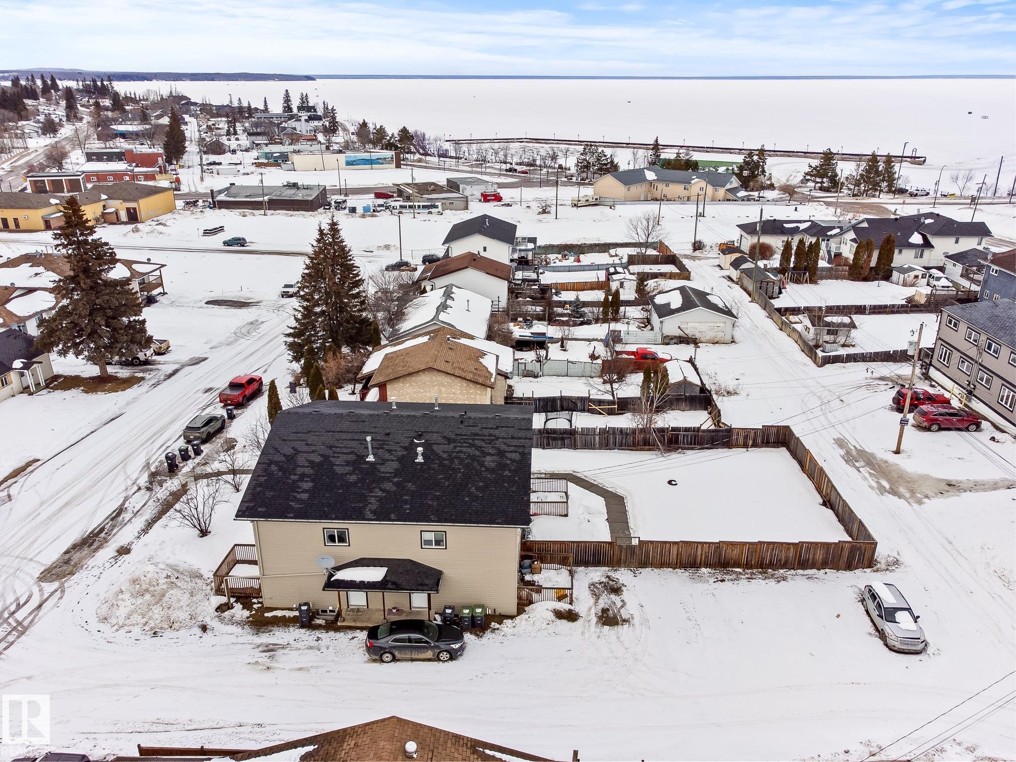 Aerial view of residential area - 914 9 Street, Cold Lake, AB - Outdoor With Body Of Water With View