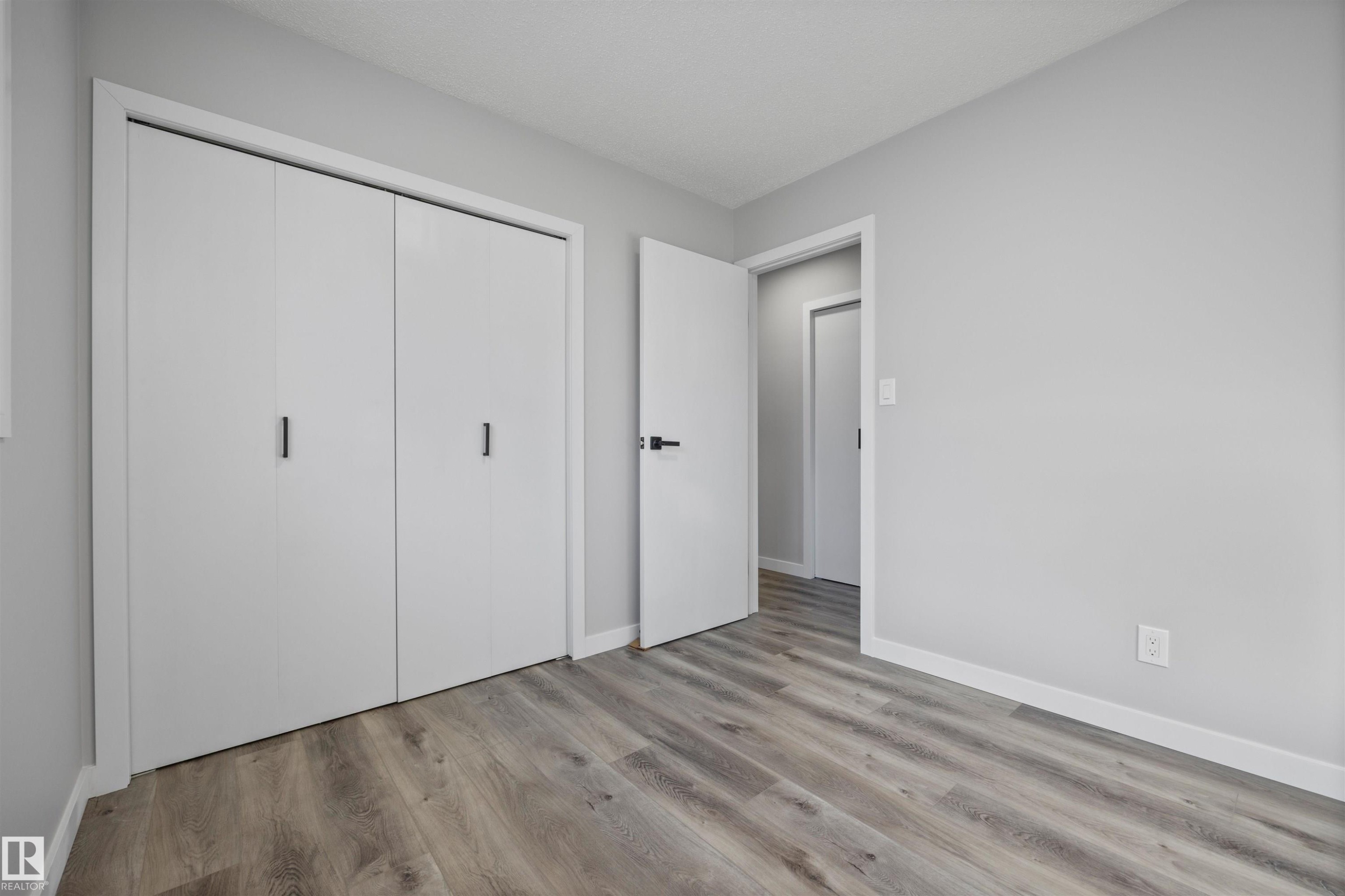 16924 95 Street, Edmonton, AB - Indoor Photo Showing Other Room