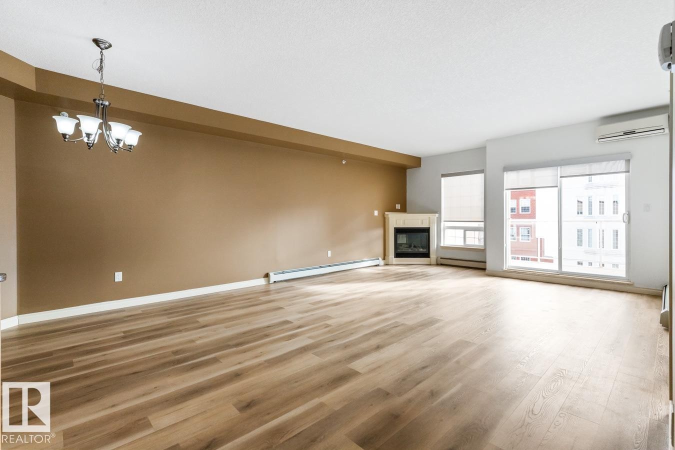 407 5 Perron Street, St. Albert, AB - Indoor Photo Showing Living Room With Fireplace