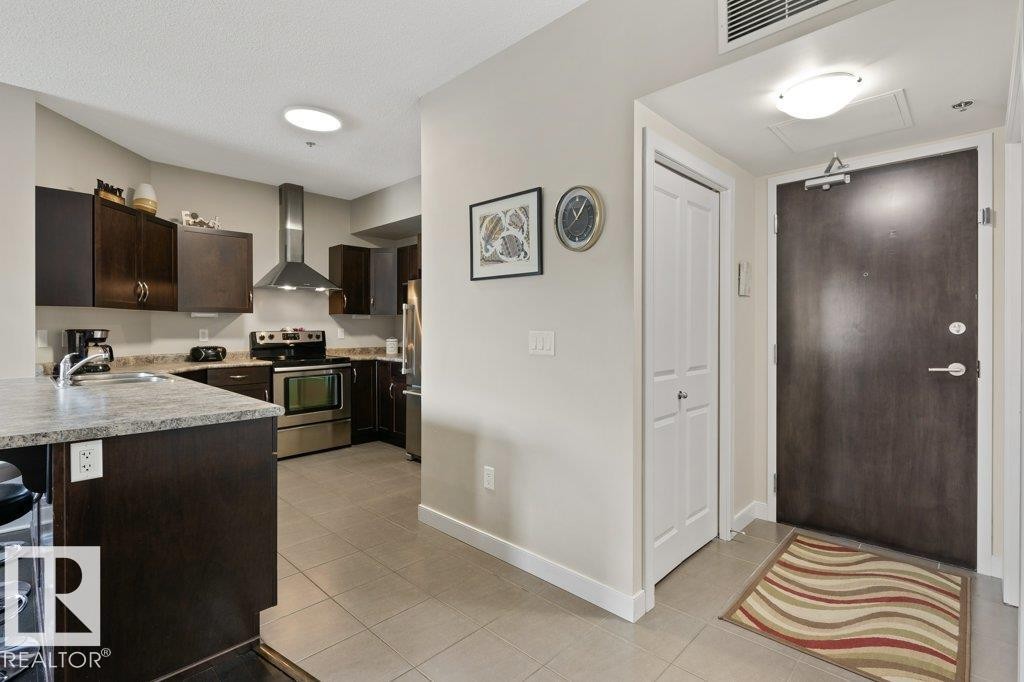 219 35 Sturgeon Road, St. Albert, AB - Indoor Photo Showing Kitchen