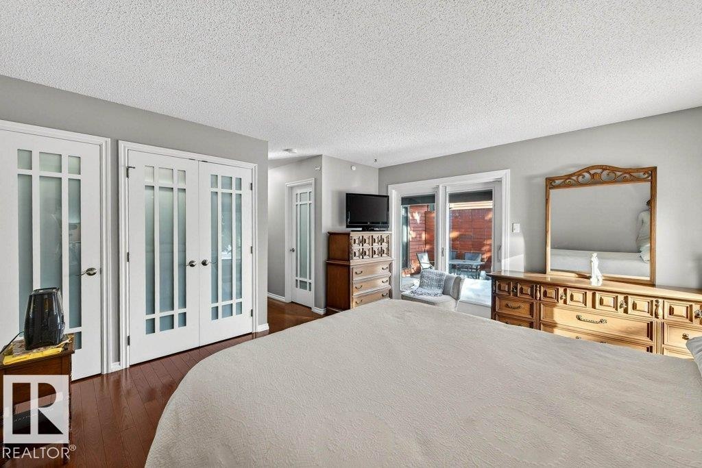 12 500 Lessard Drive, Edmonton, AB - Indoor Photo Showing Bedroom