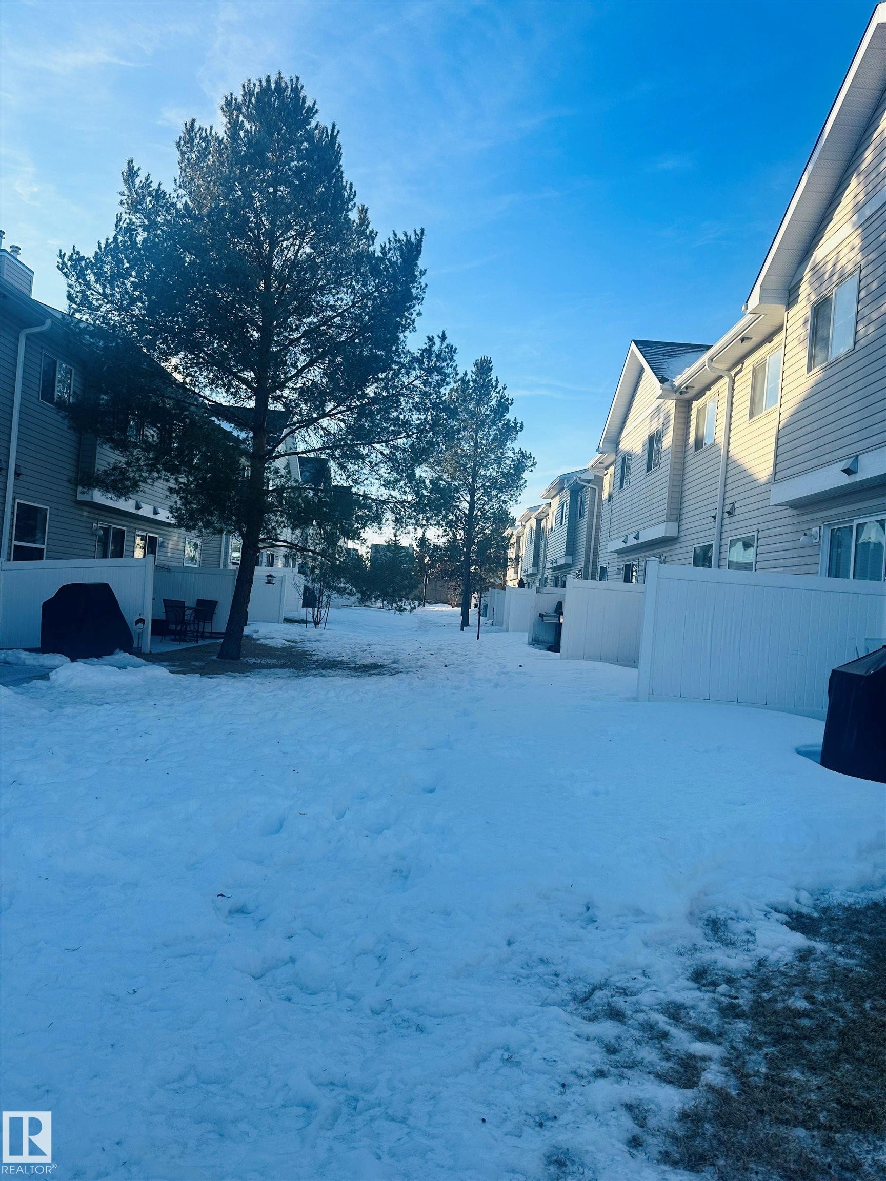 108 150 Edwards Drive, Edmonton, AB - Outdoor