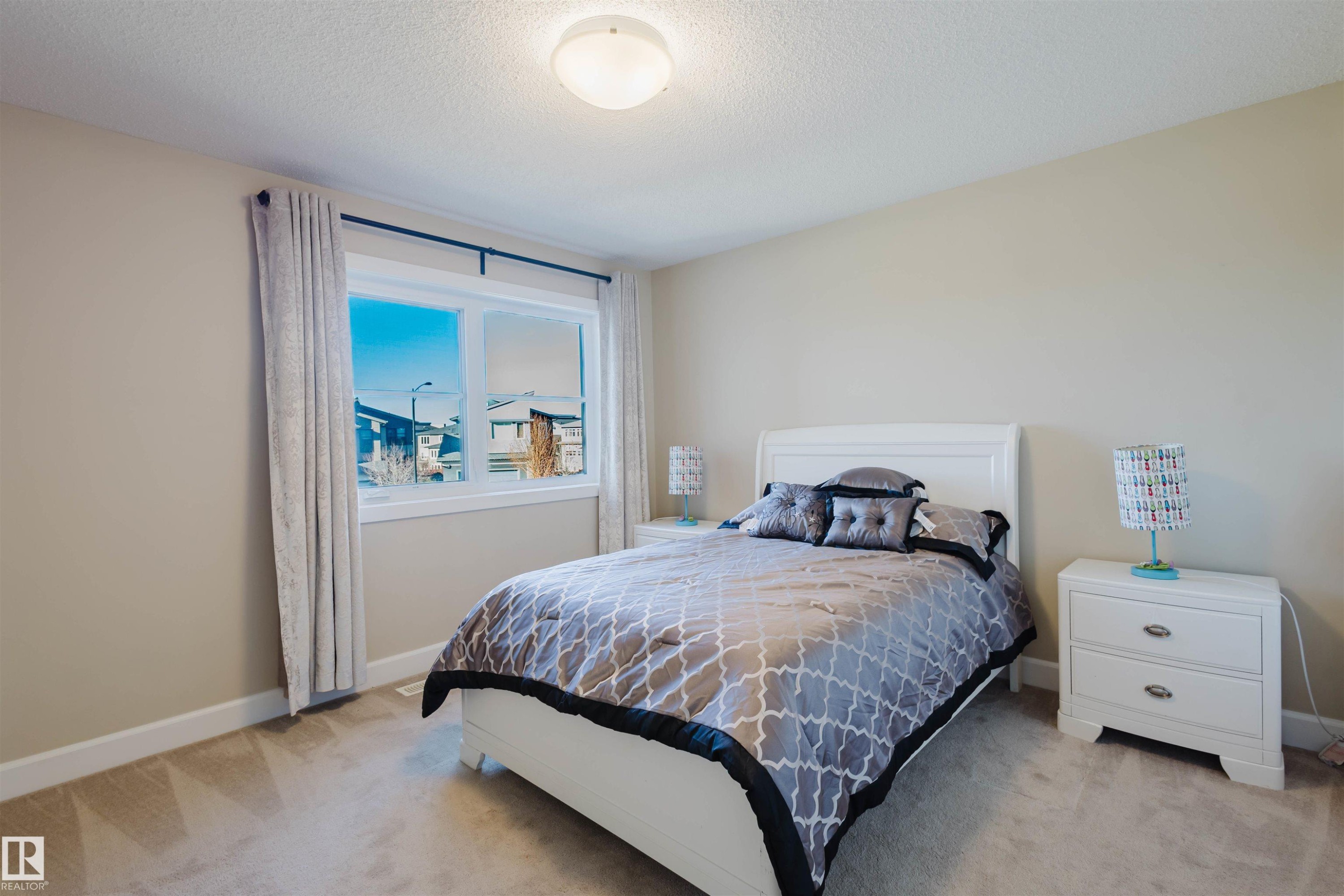 2122 Ware Road, Edmonton, AB - Indoor Photo Showing Bedroom
