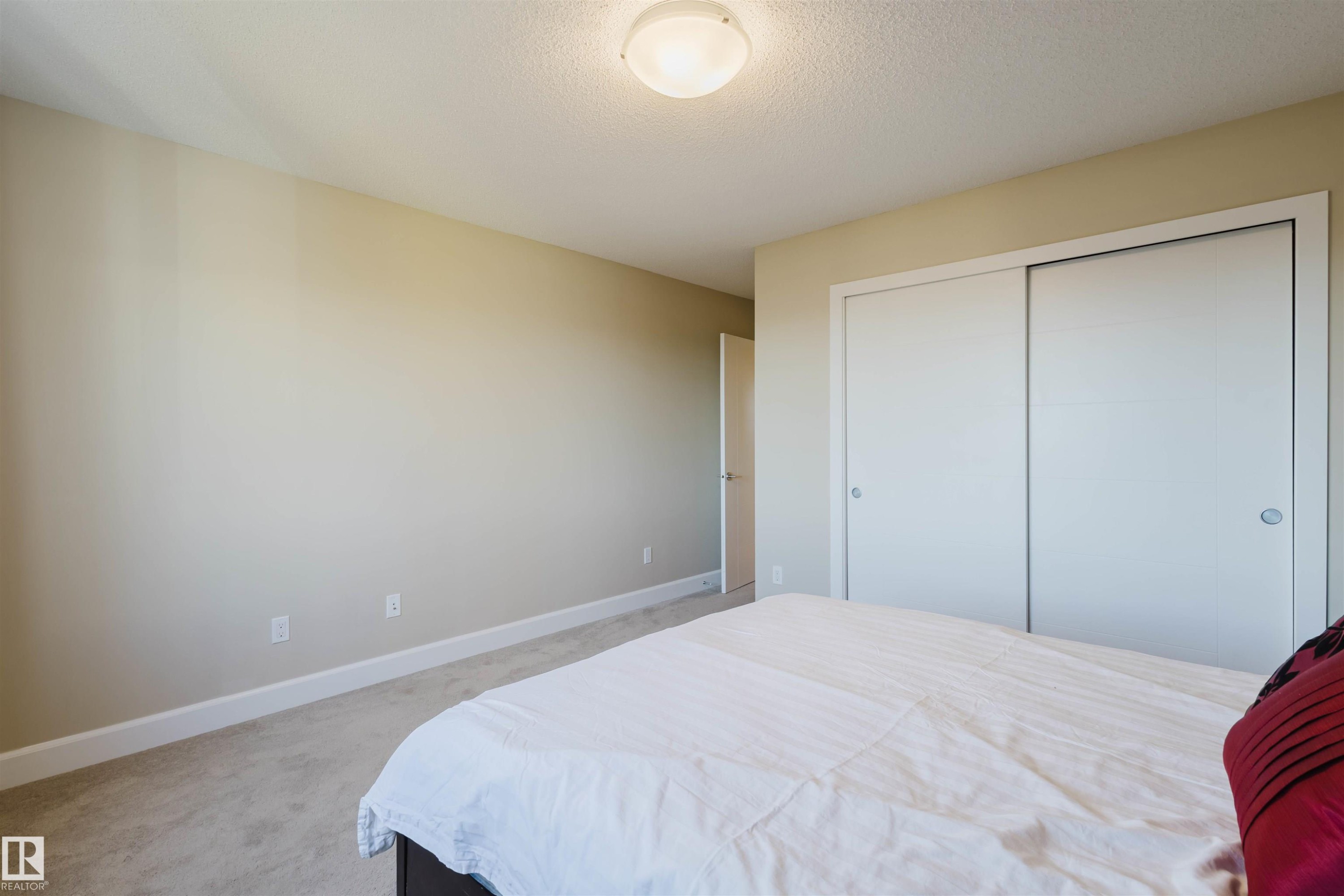 2122 Ware Road, Edmonton, AB - Indoor Photo Showing Bedroom