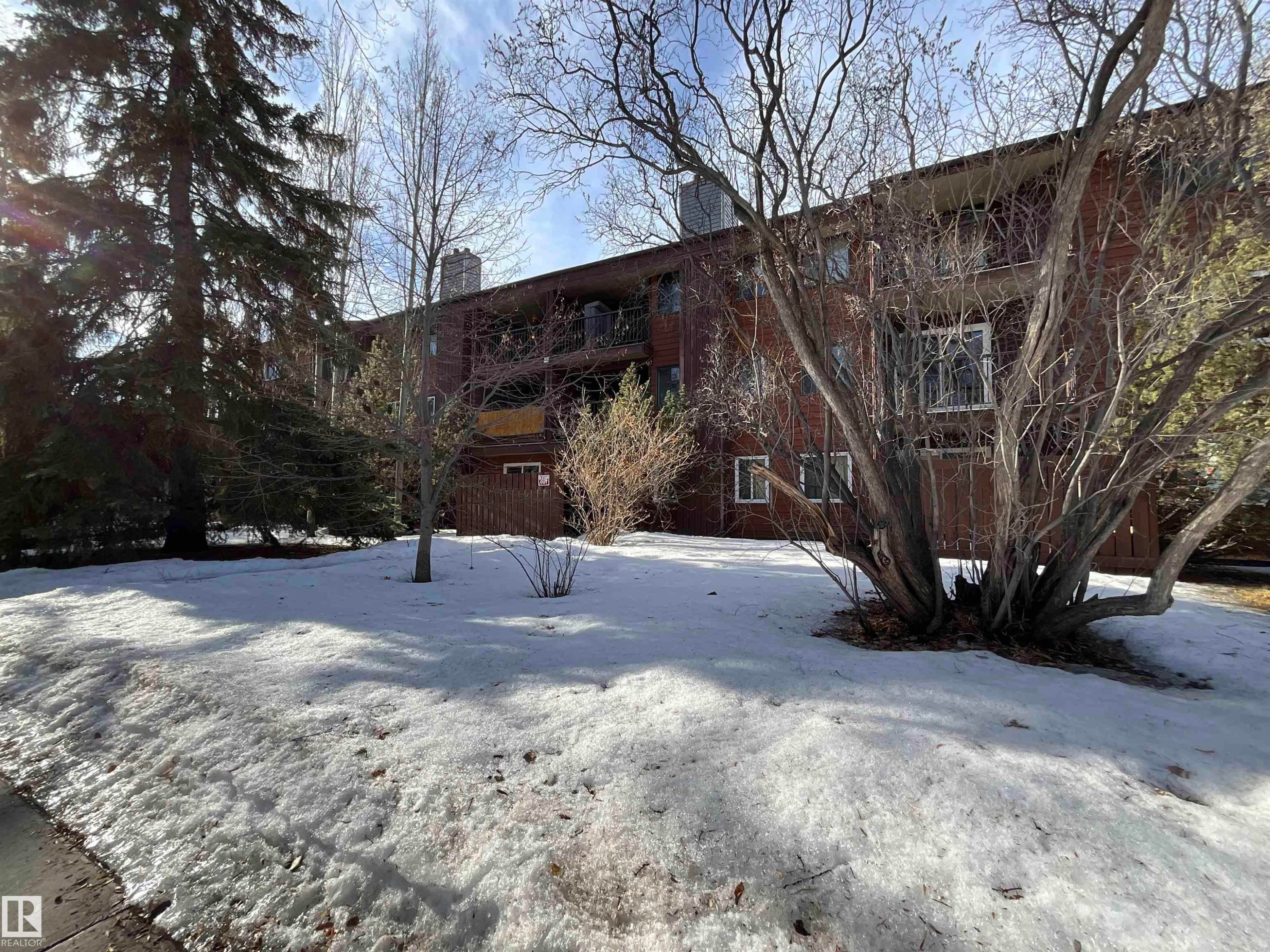 306 10826 113 Street, Edmonton, AB - Outdoor