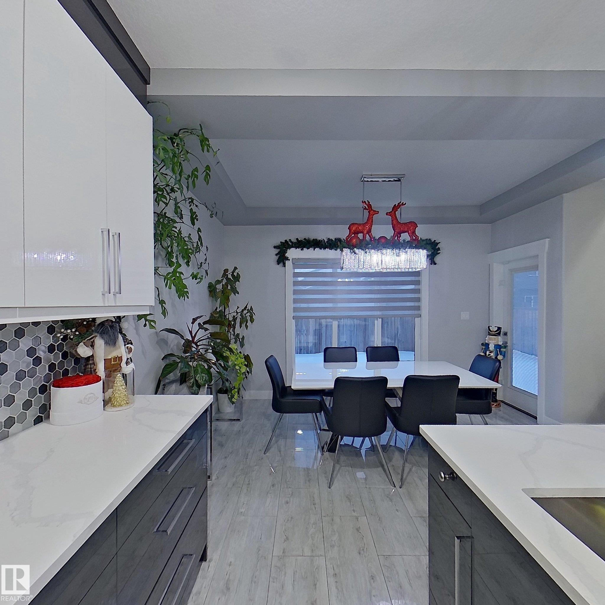 17022 62 Street, Edmonton, AB - Indoor Photo Showing Kitchen