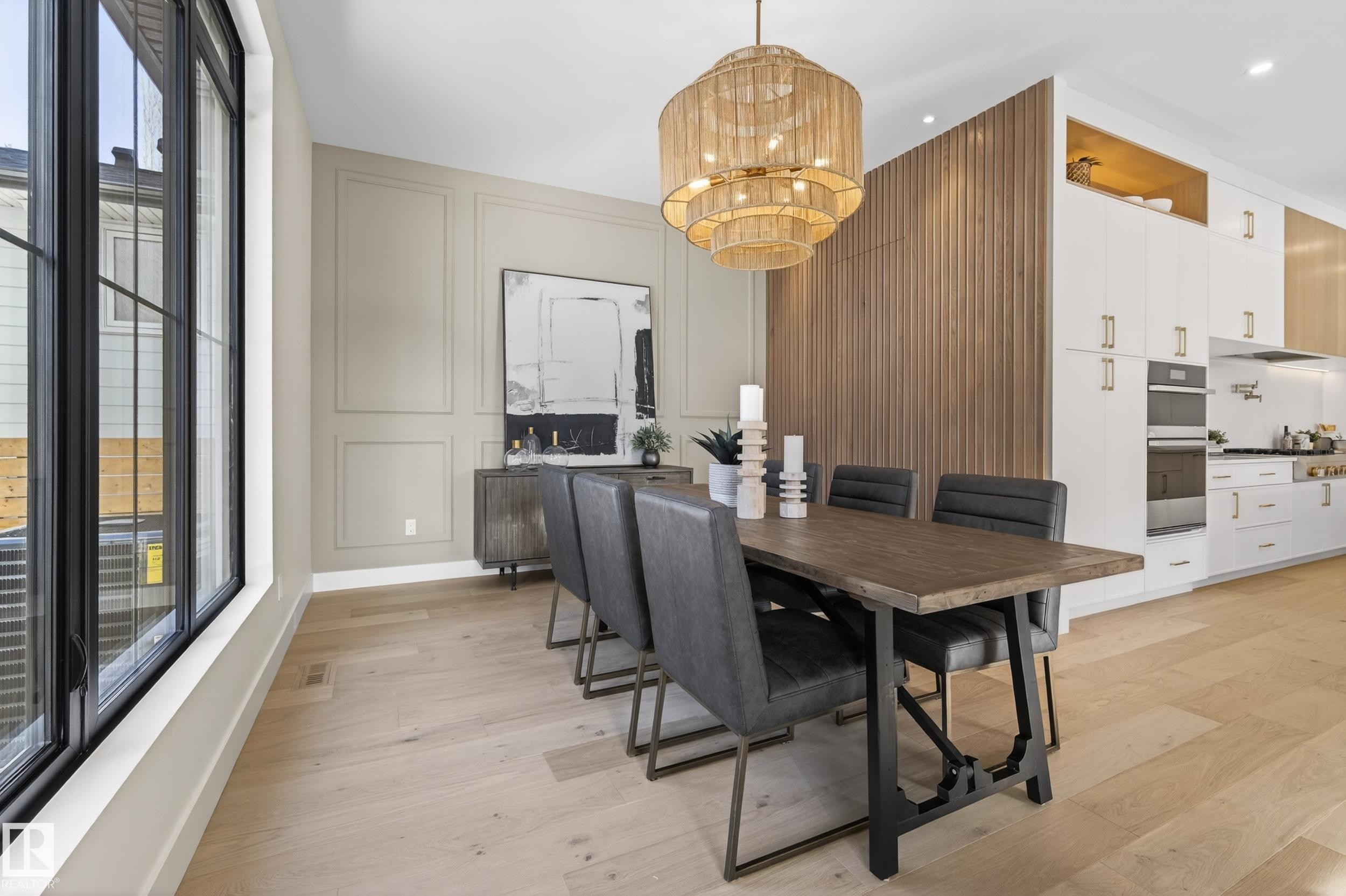 14320 Mackenzie Drive, Edmonton, AB - Indoor Photo Showing Dining Room