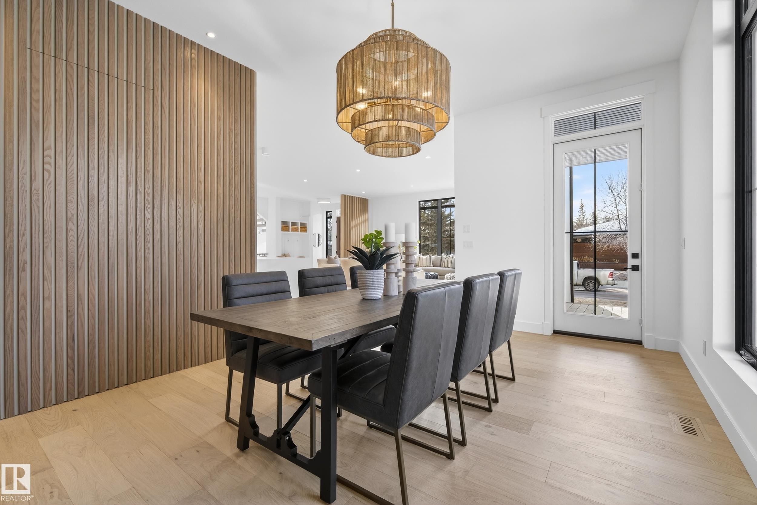 14320 Mackenzie Drive, Edmonton, AB - Indoor Photo Showing Dining Room
