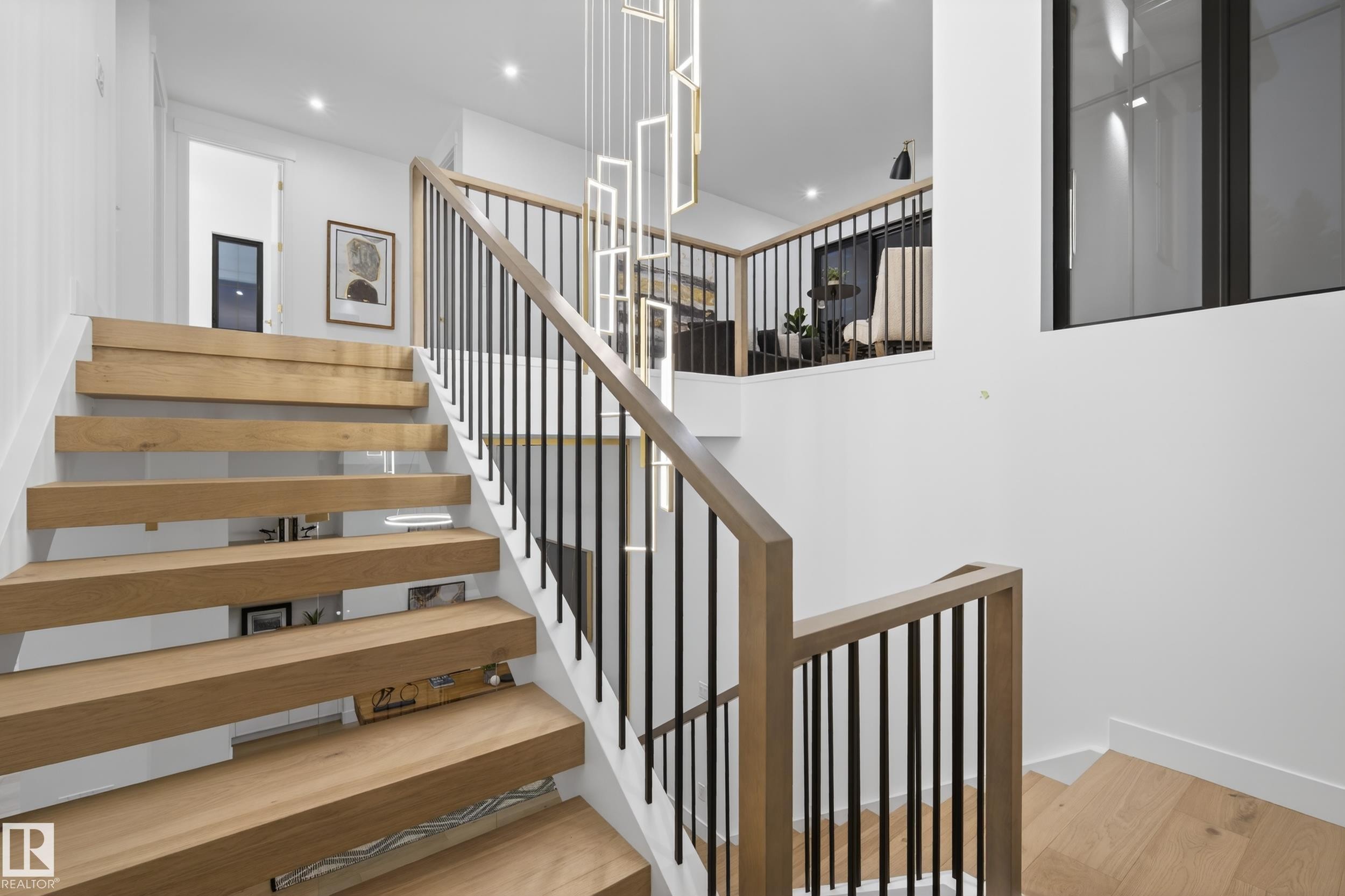 14320 Mackenzie Drive, Edmonton, AB - Indoor Photo Showing Other Room