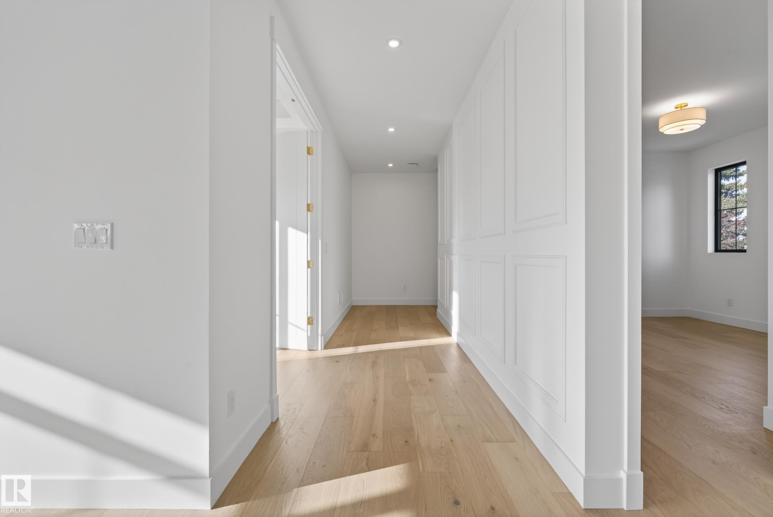 14320 Mackenzie Drive, Edmonton, AB - Indoor Photo Showing Other Room