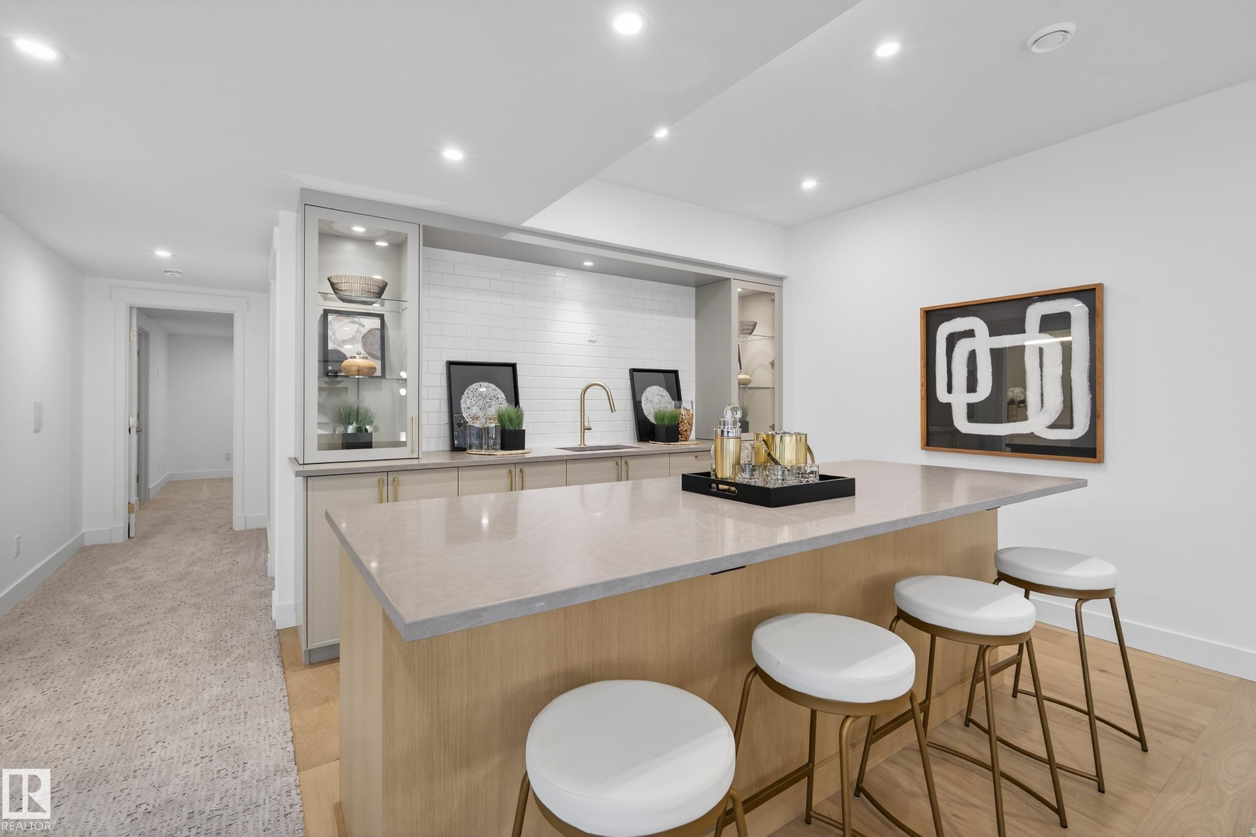 14320 Mackenzie Drive, Edmonton, AB - Indoor