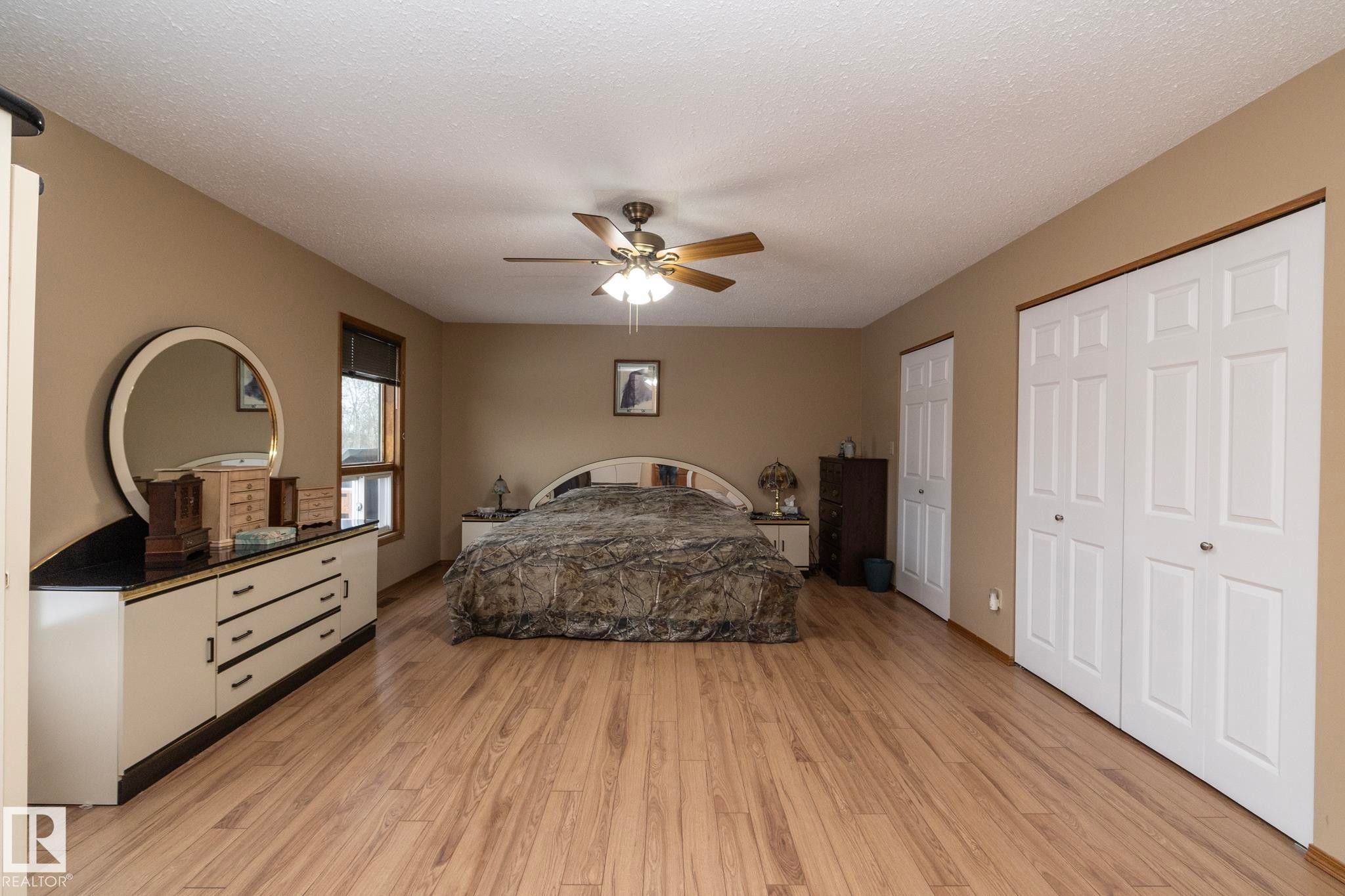 57524 Range Road 270, Rural Westlock County, AB - Indoor Photo Showing Bedroom