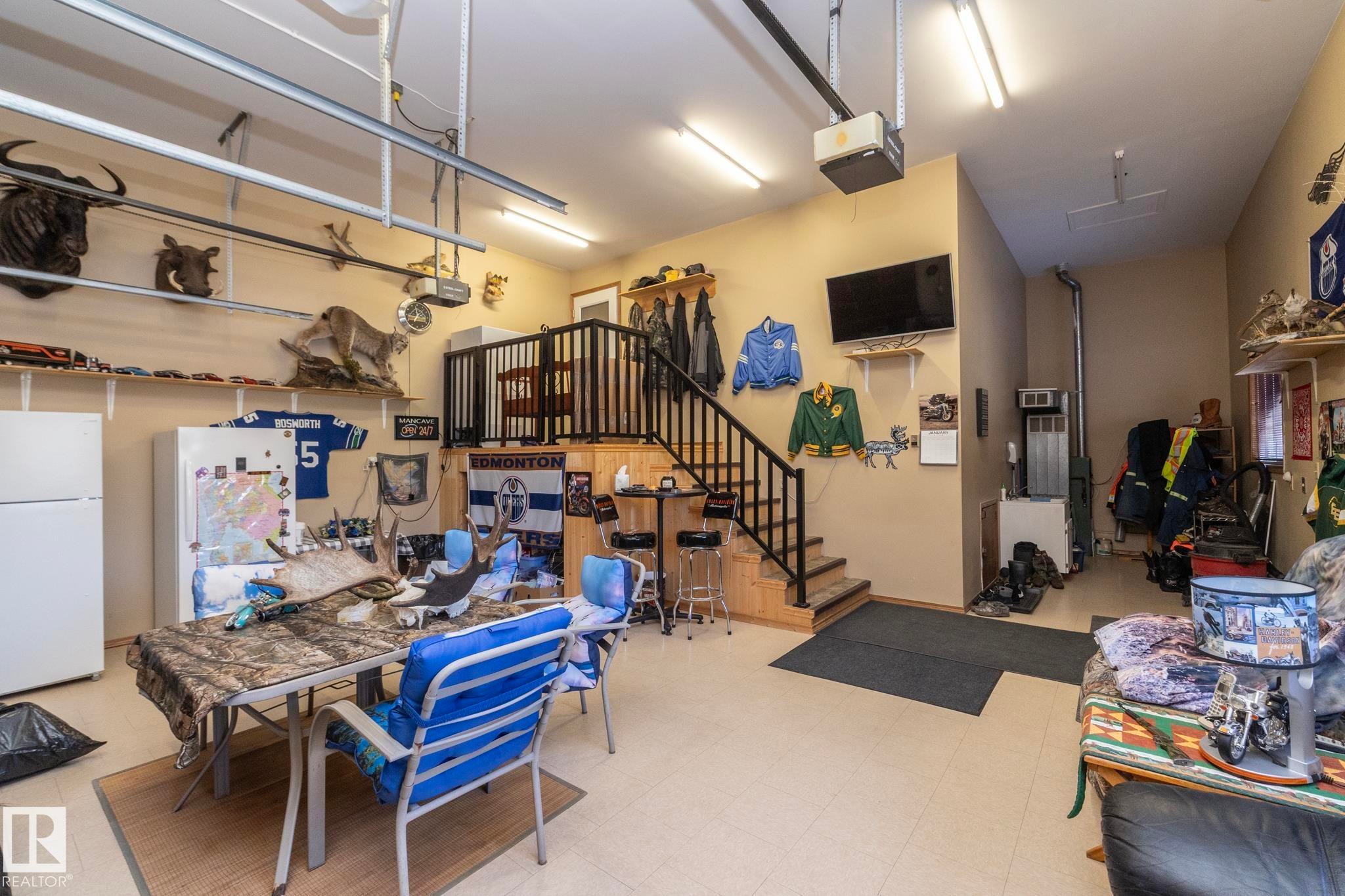 57524 Range Road 270, Rural Westlock County, AB - Indoor