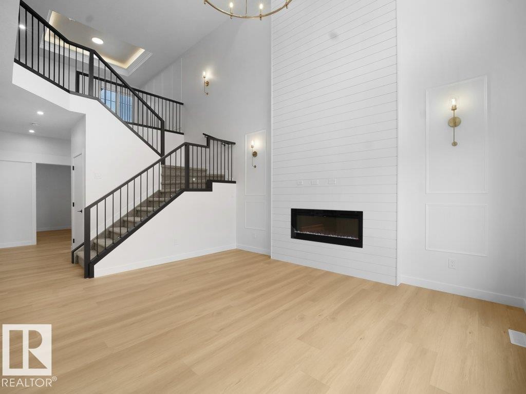 3312 Chickadee Dr, Edmonton, AB - Indoor With Fireplace
