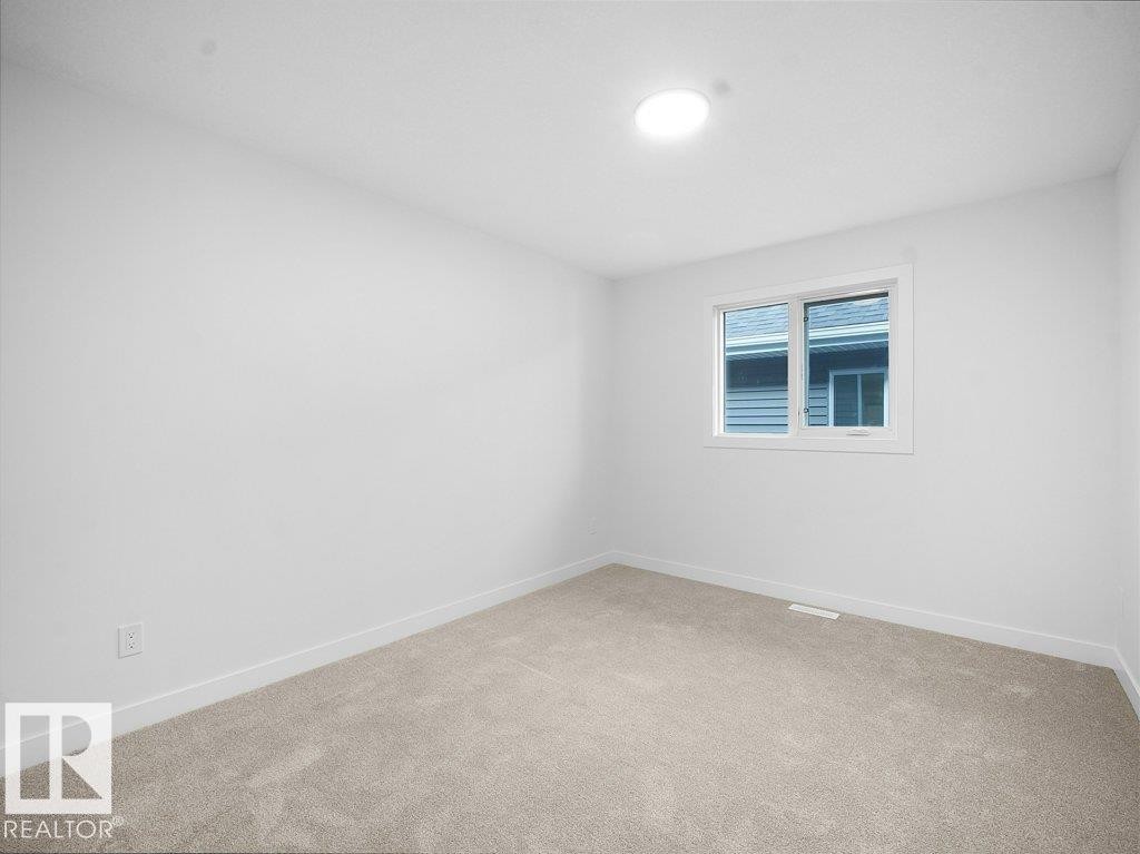 3312 Chickadee Dr, Edmonton, AB - Indoor Photo Showing Other Room