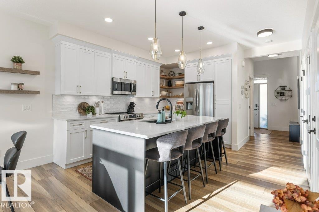 67 Jamison Crescent, St. Albert, AB - Indoor Photo Showing Kitchen With Upgraded Kitchen