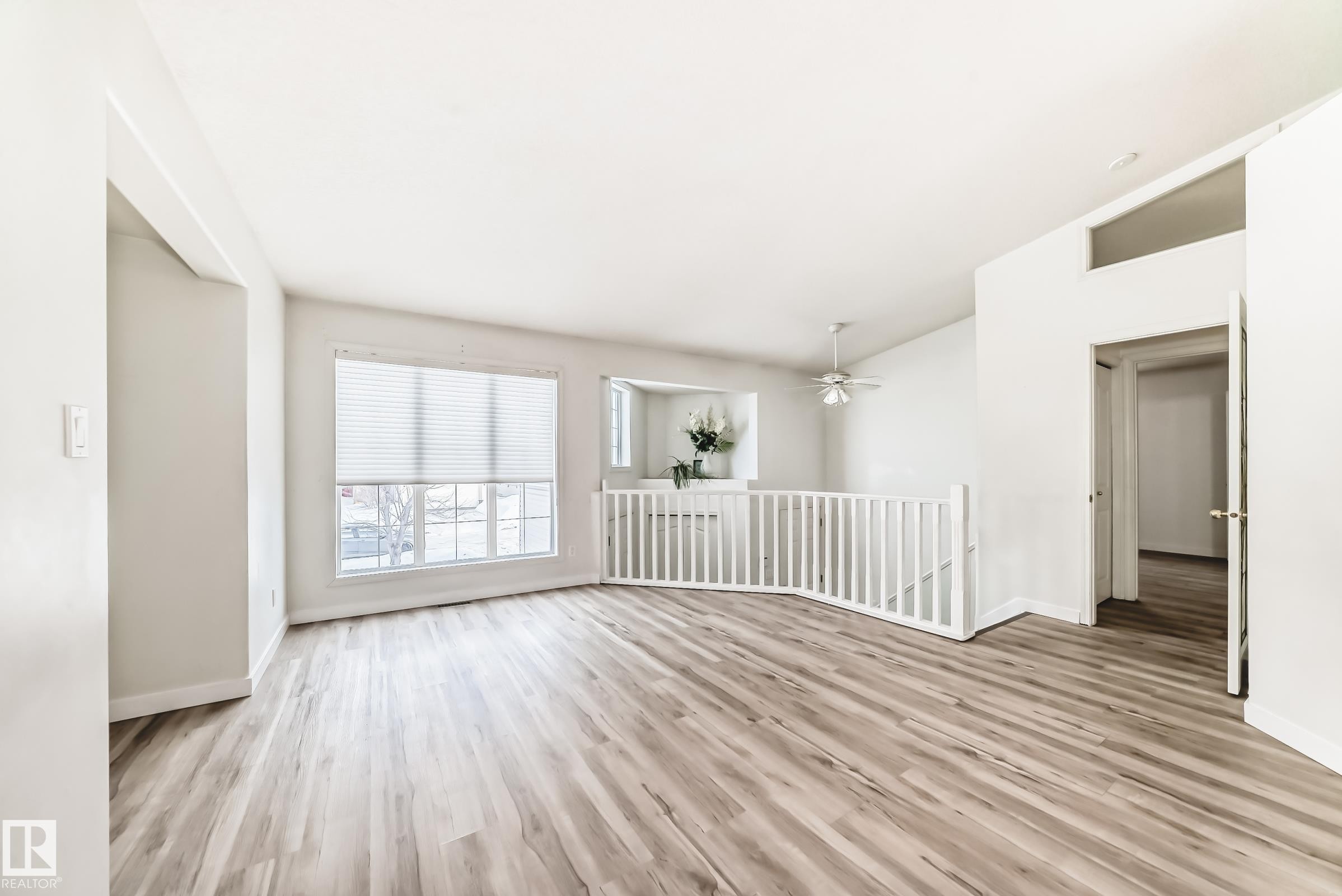 8317 171A Avenue, Edmonton, AB - Indoor Photo Showing Other Room