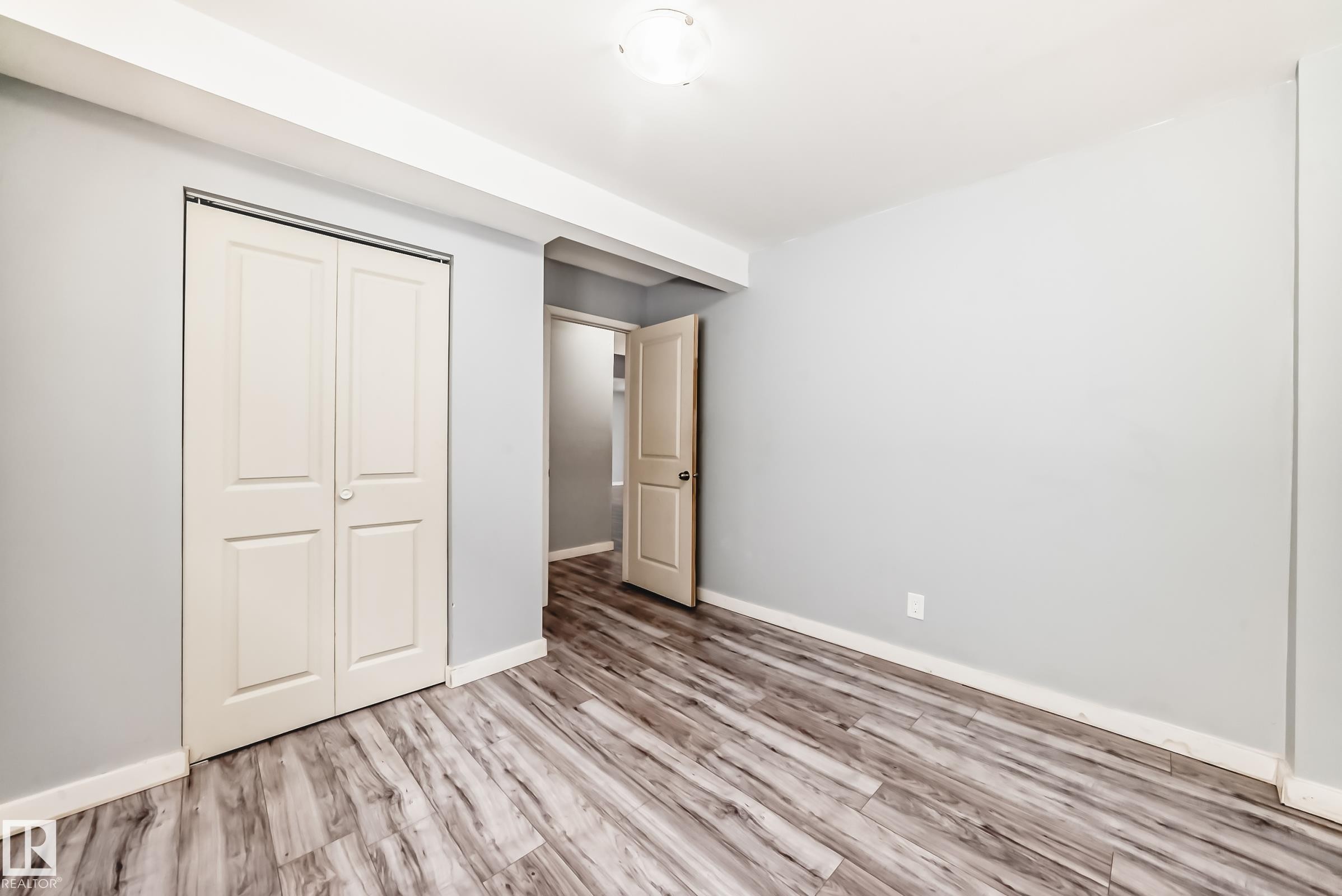 8317 171A Avenue, Edmonton, AB - Indoor Photo Showing Other Room
