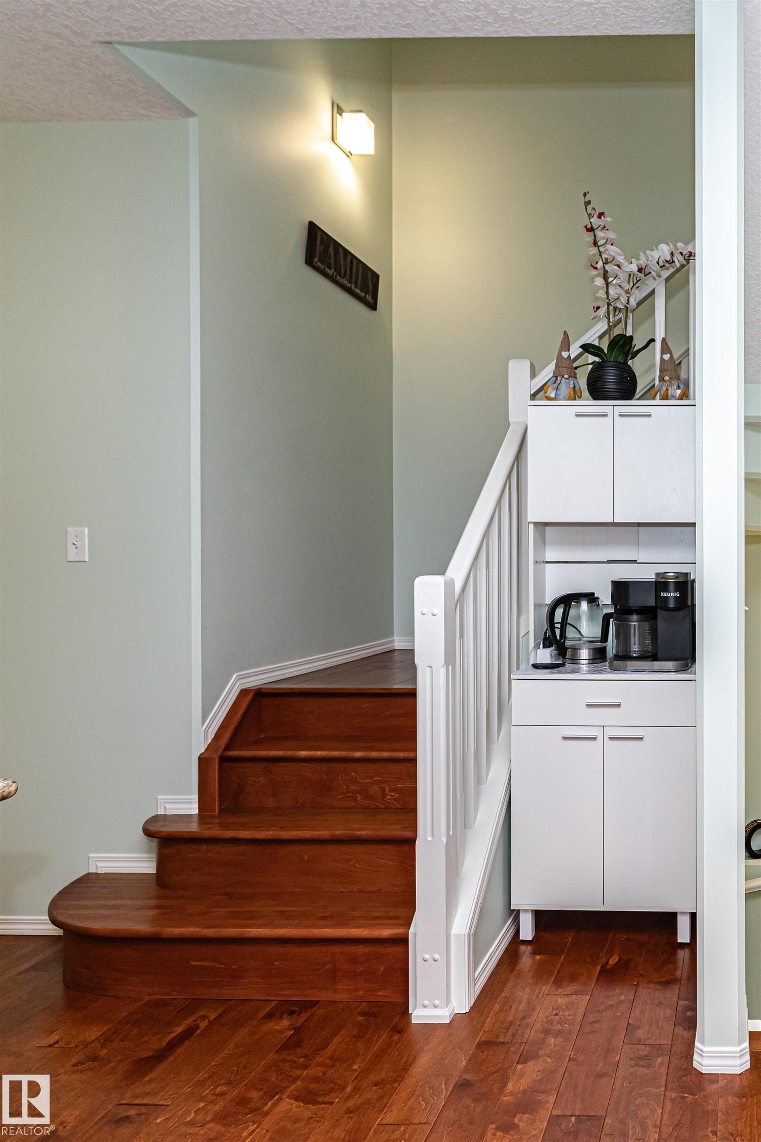 7003 174 Avenue Nw, Edmonton, AB - Indoor