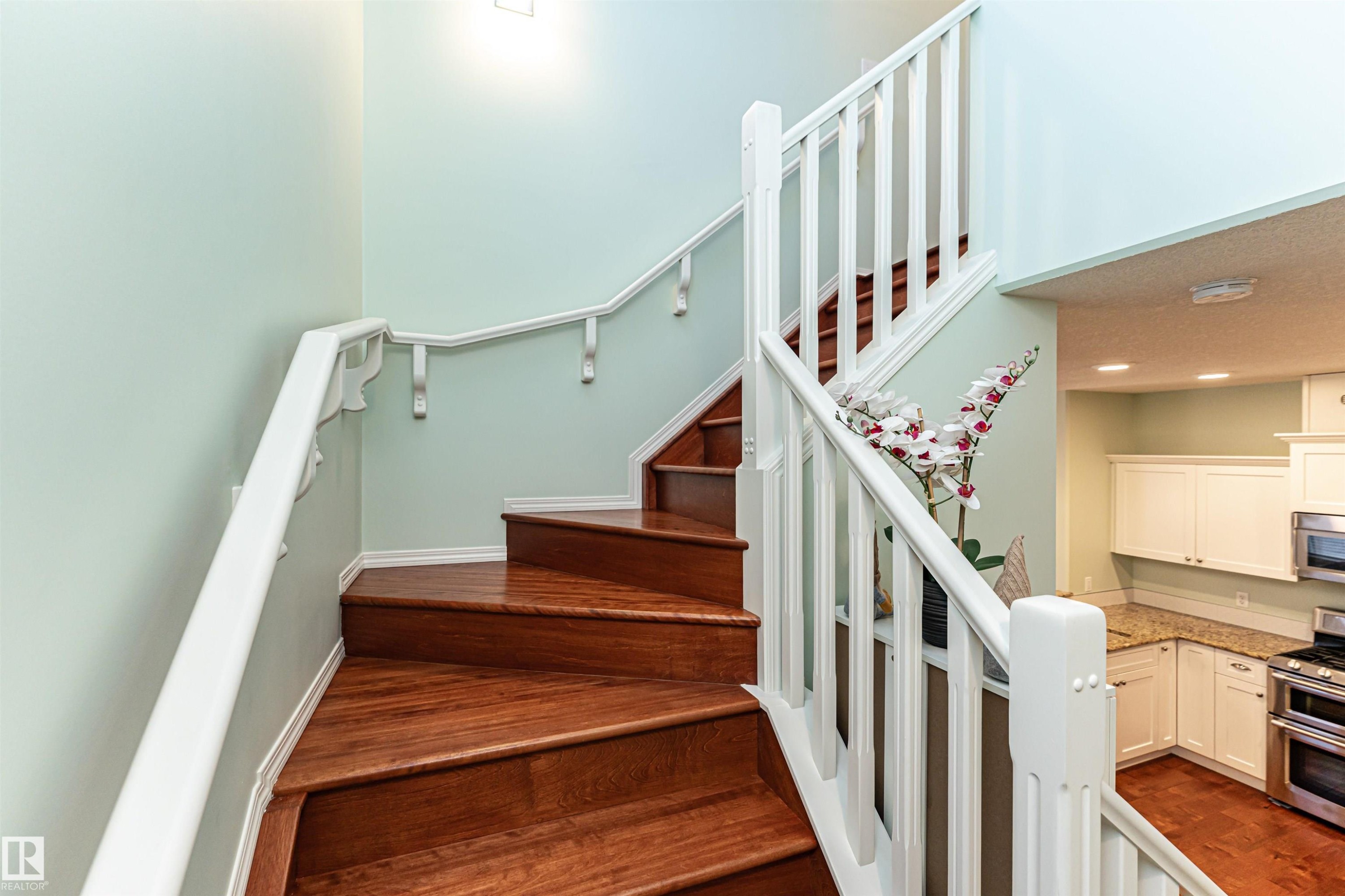 7003 174 Avenue Nw, Edmonton, AB - Indoor Photo Showing Other Room