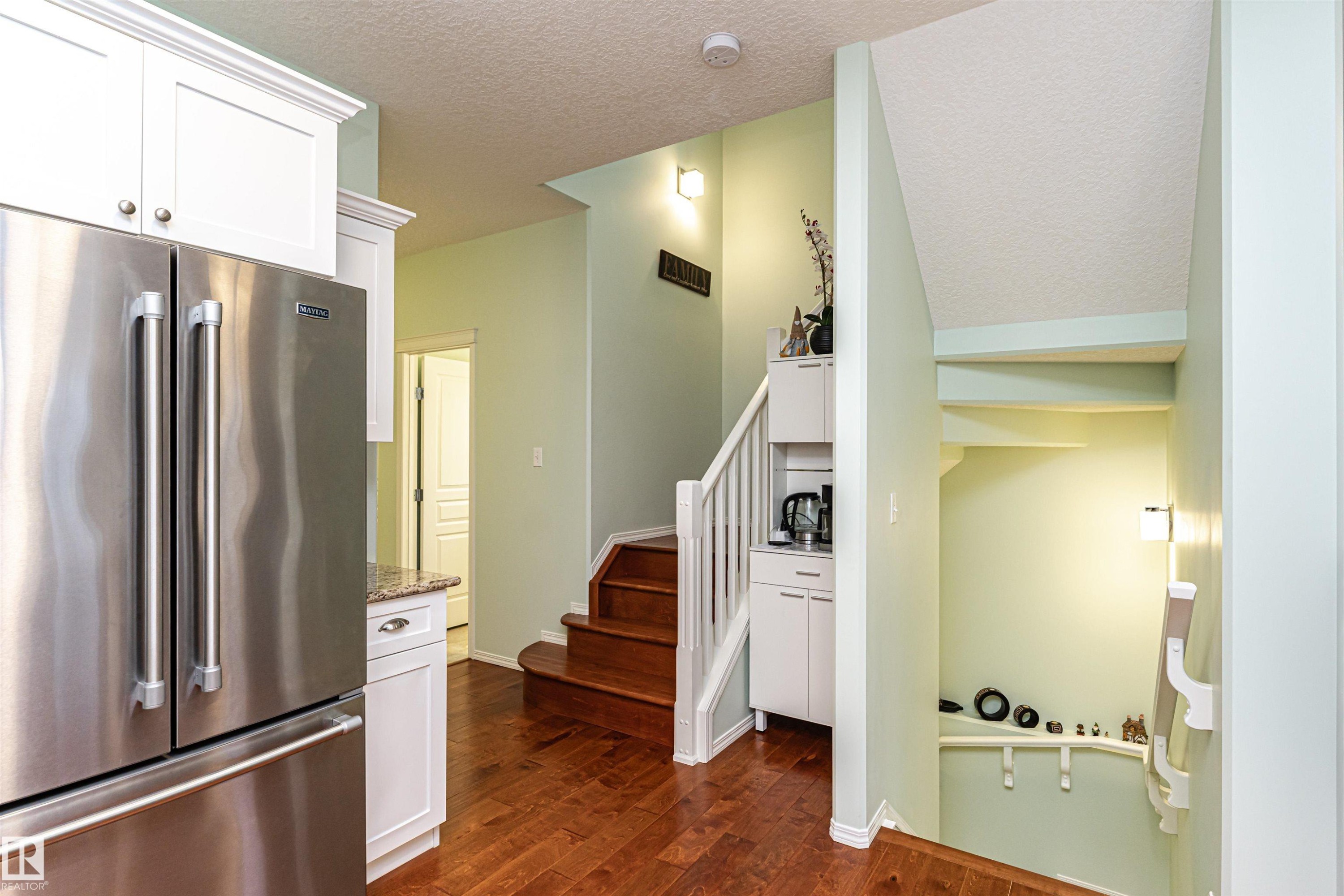 7003 174 Avenue Nw, Edmonton, AB - Indoor