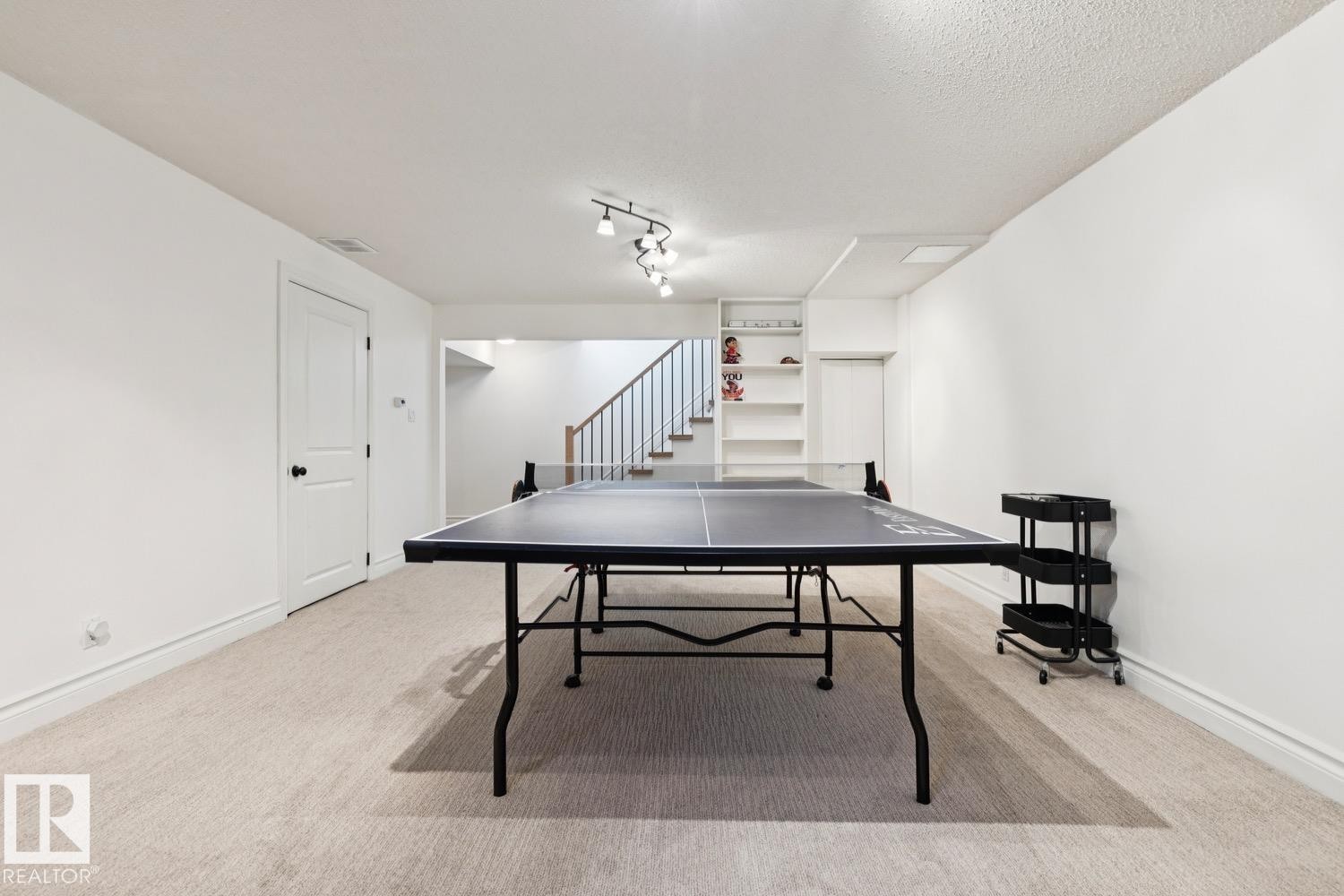 15504 Rio Terrace Drive, Edmonton, AB - Indoor Photo Showing Other Room