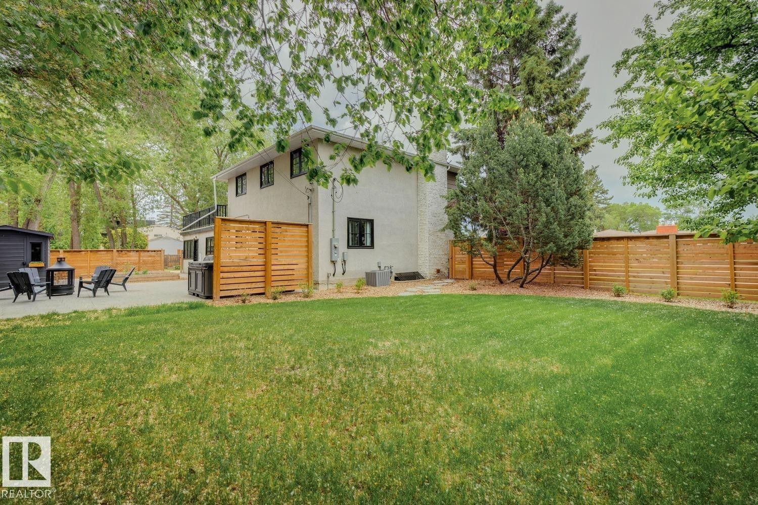 15504 Rio Terrace Drive, Edmonton, AB - Outdoor