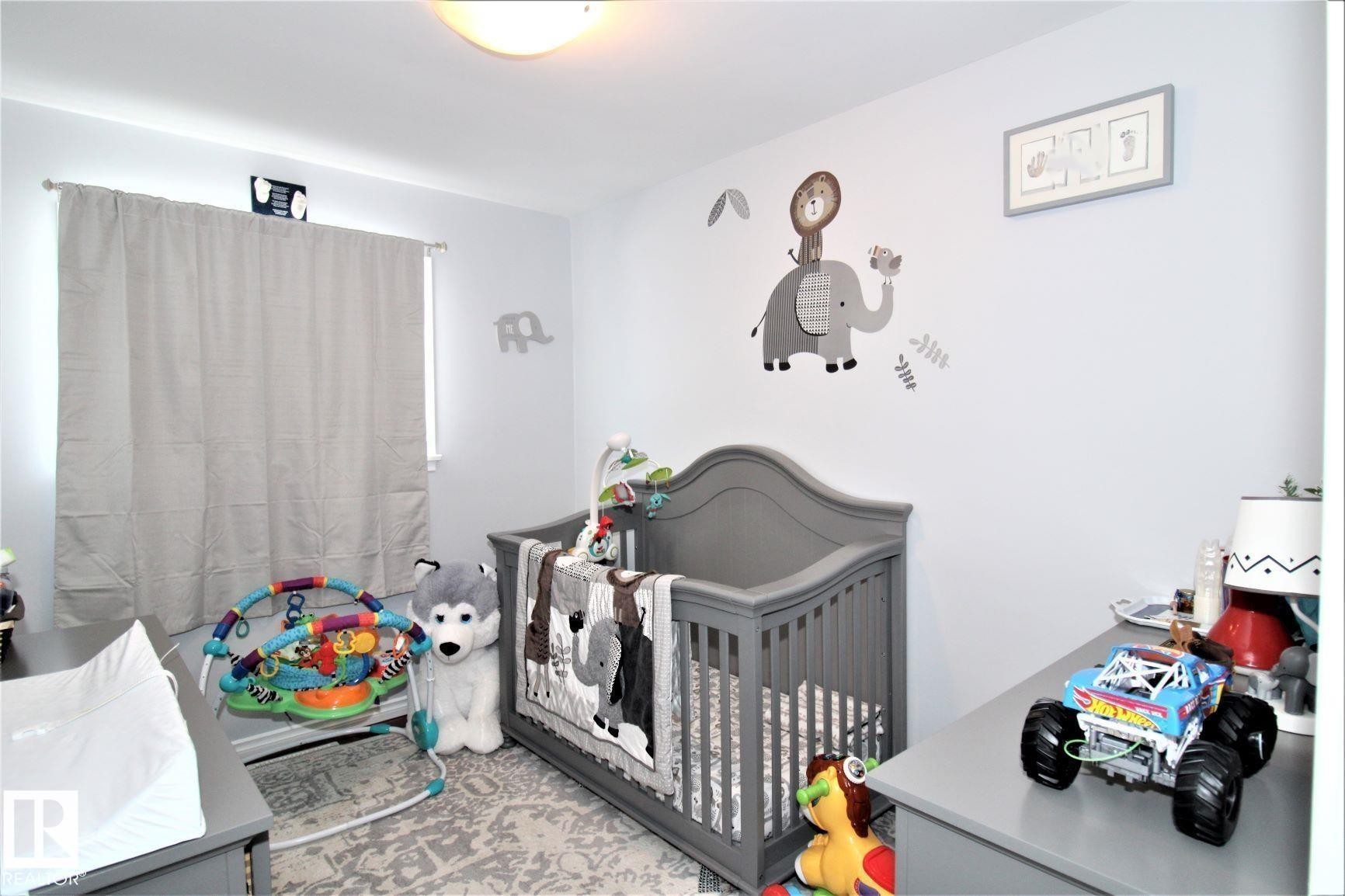 12111 137 Avenue, Edmonton, AB - Indoor